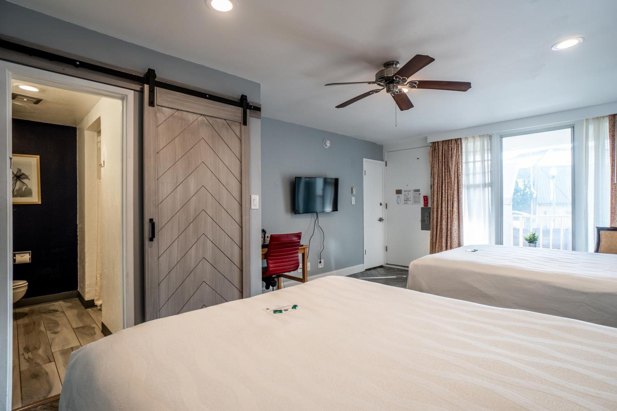 Classic Room 2 Queen Beds