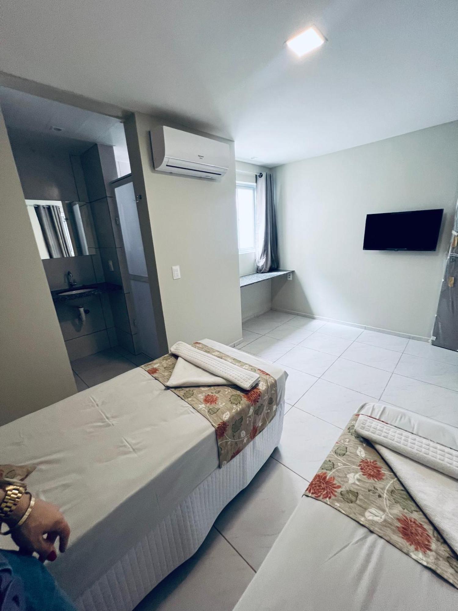 Quarto Econômico sem Frigobar