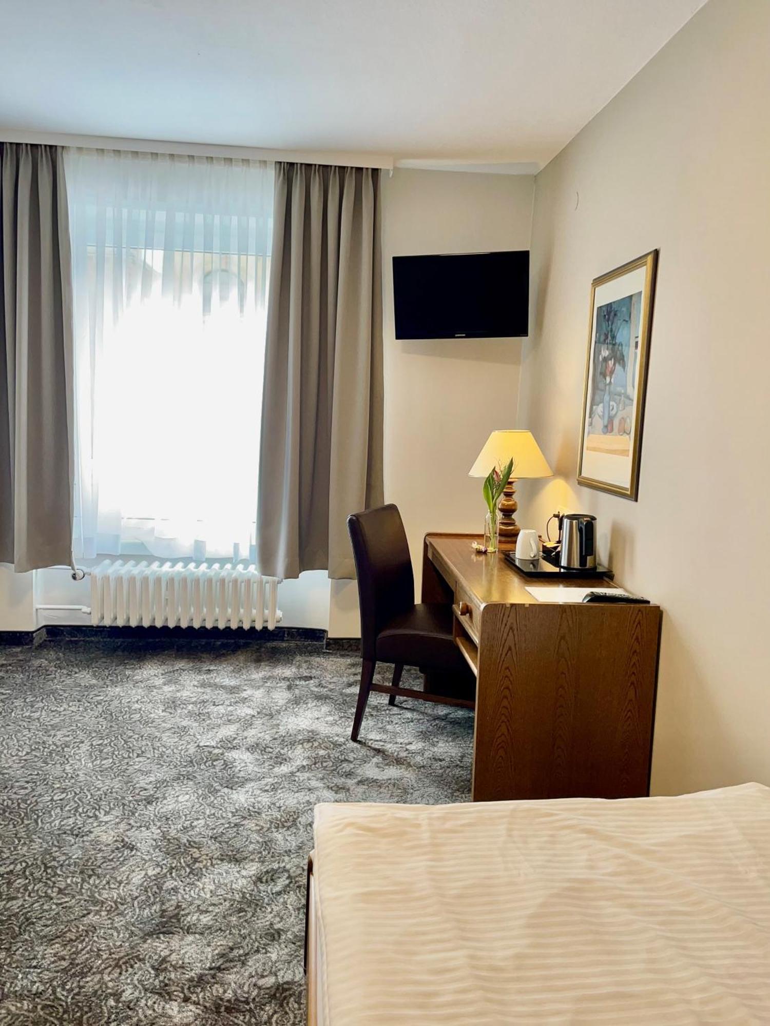 Single Room,1541368483:JPEG