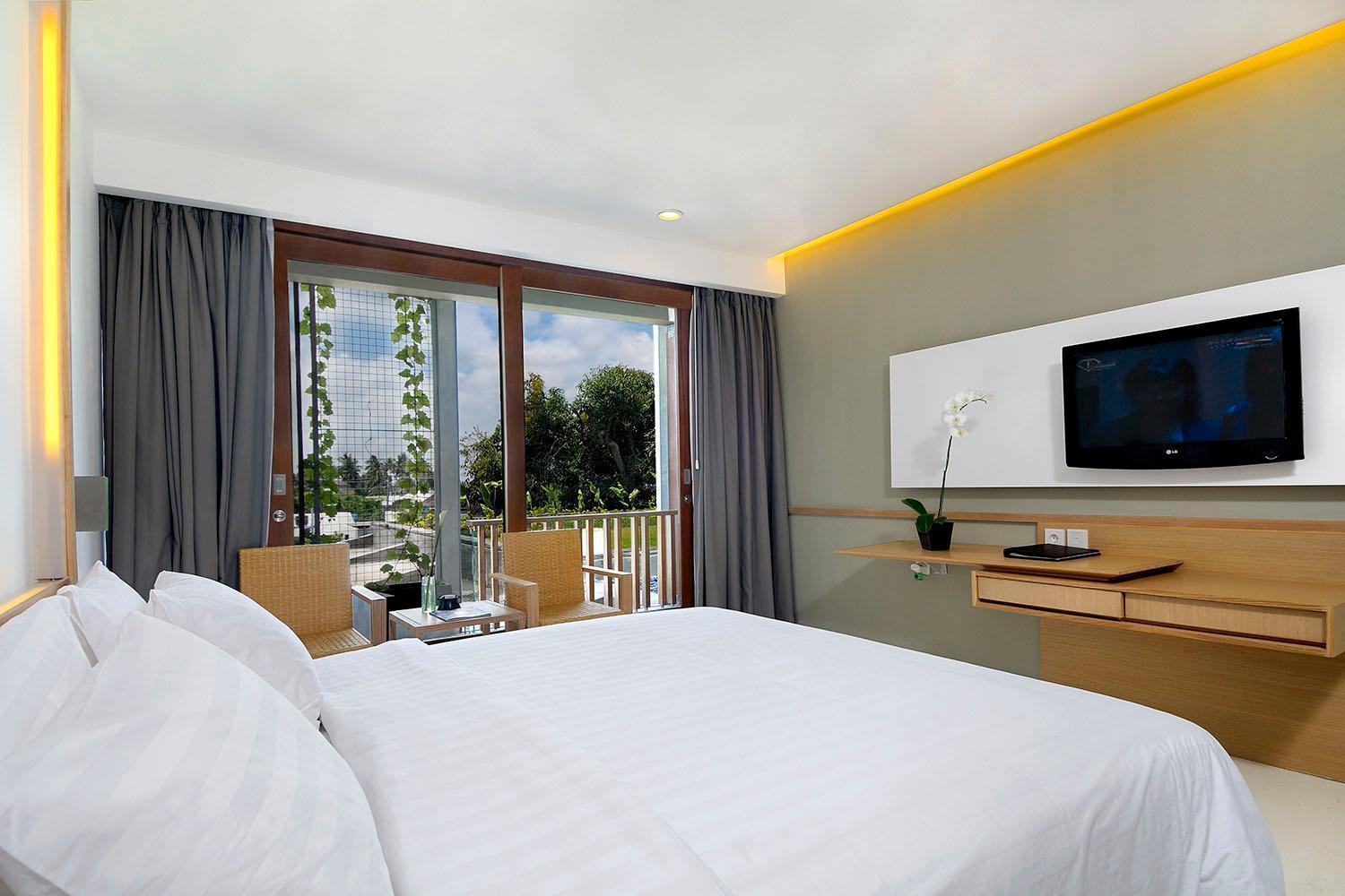Haven Deluxe met Balkon en Uitzicht op Zwembad