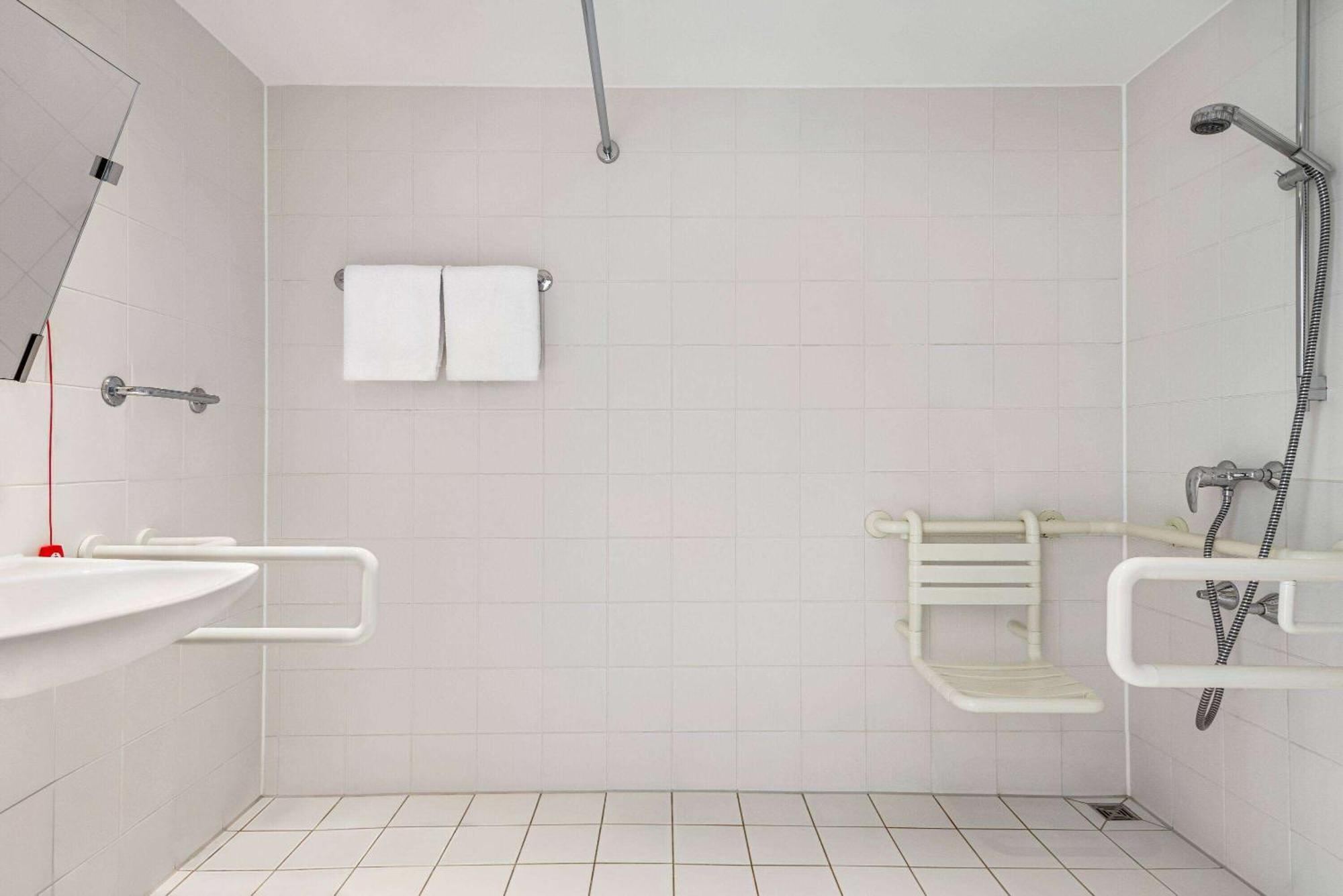 Comfort Accessible Room