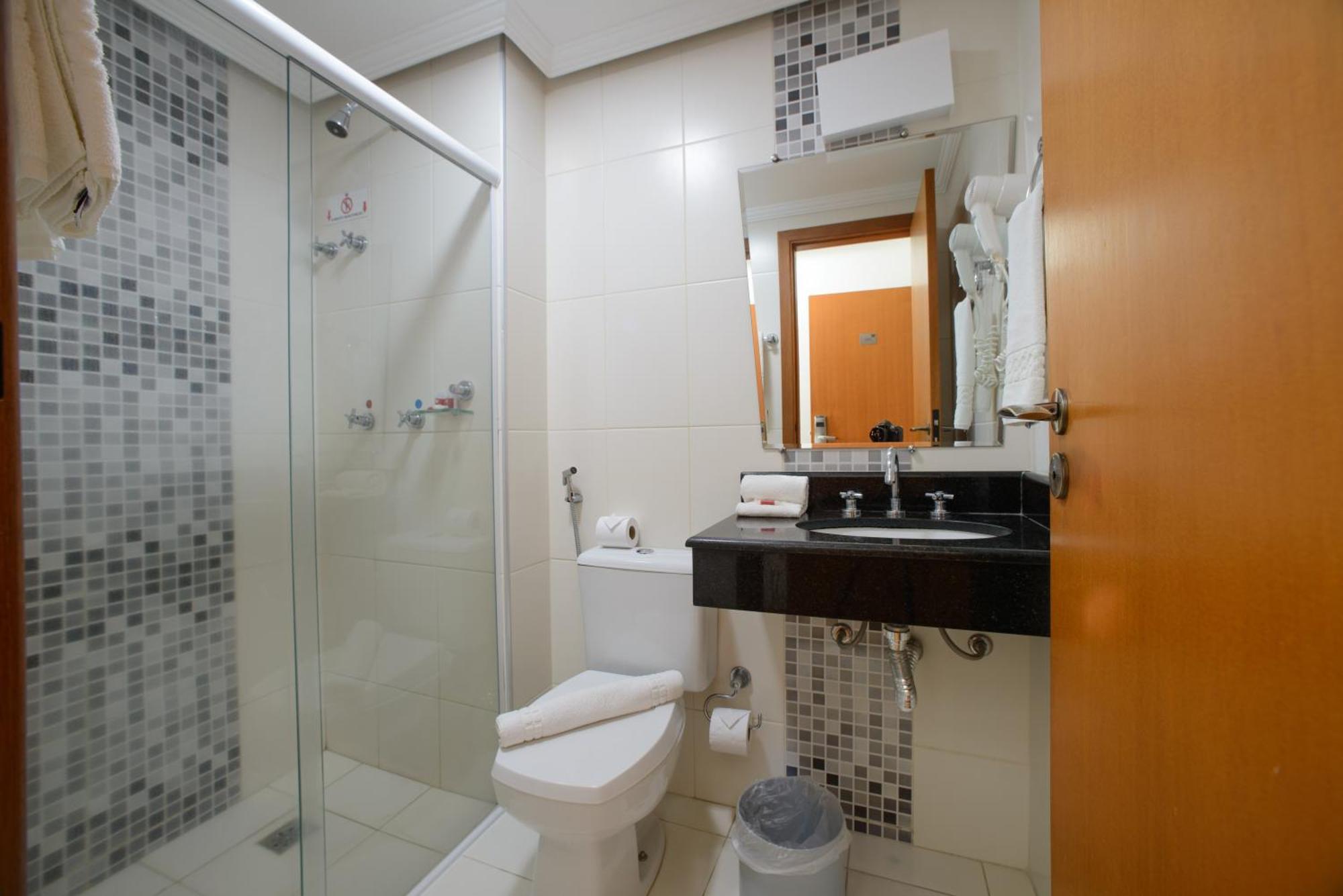 Quarto Superior com Cama King-size