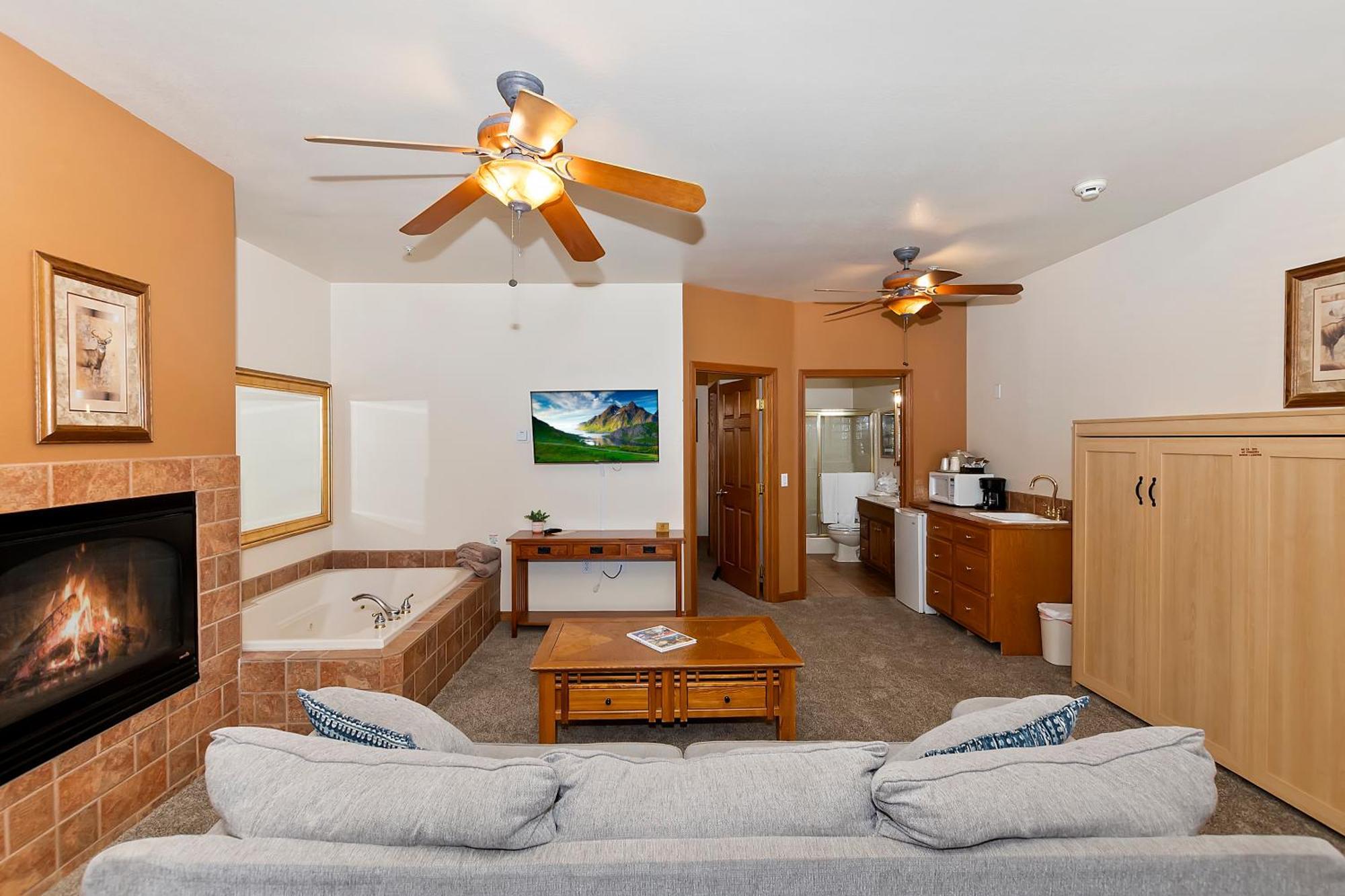 One-Bedroom Suite