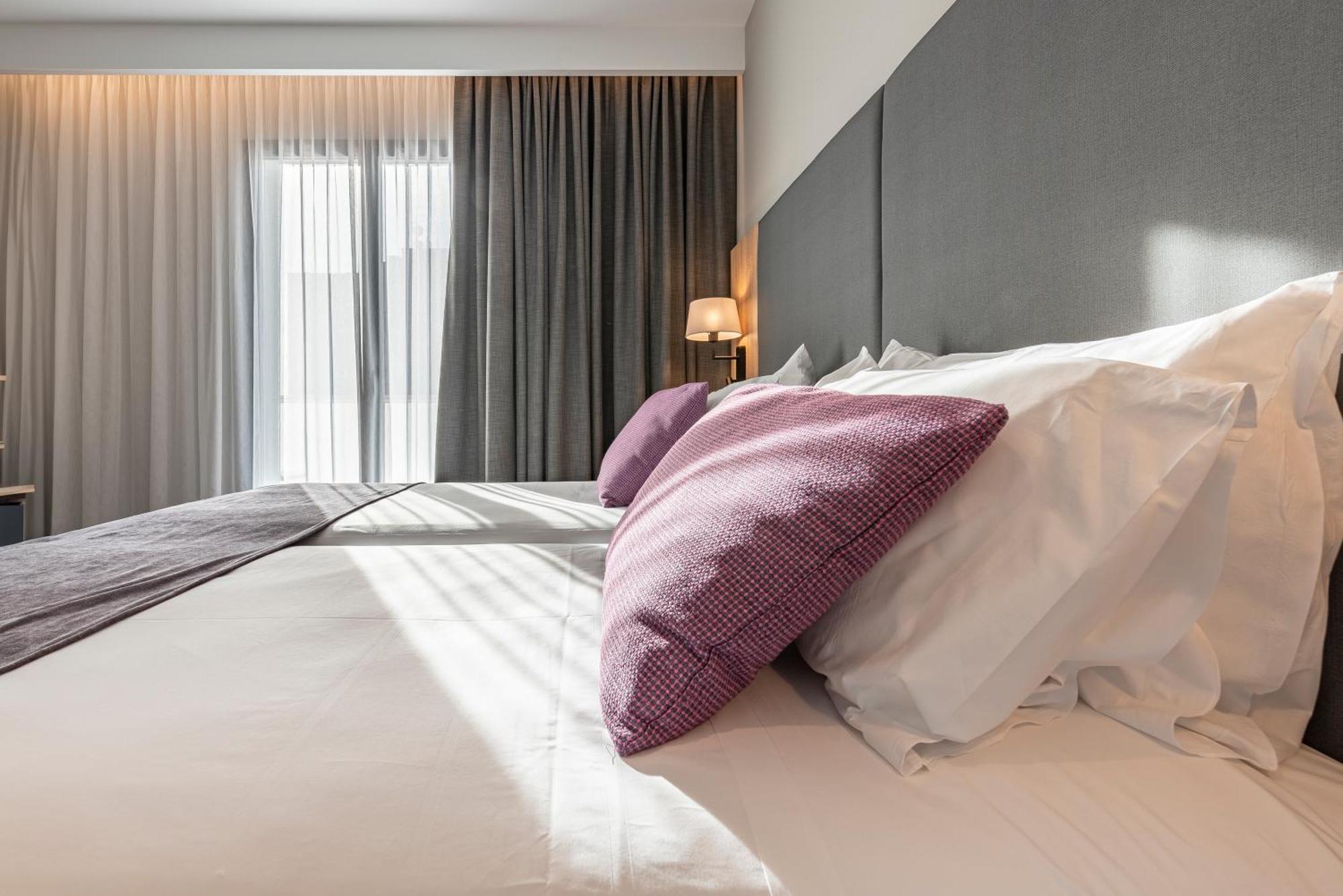 Twin Room City View Terrace