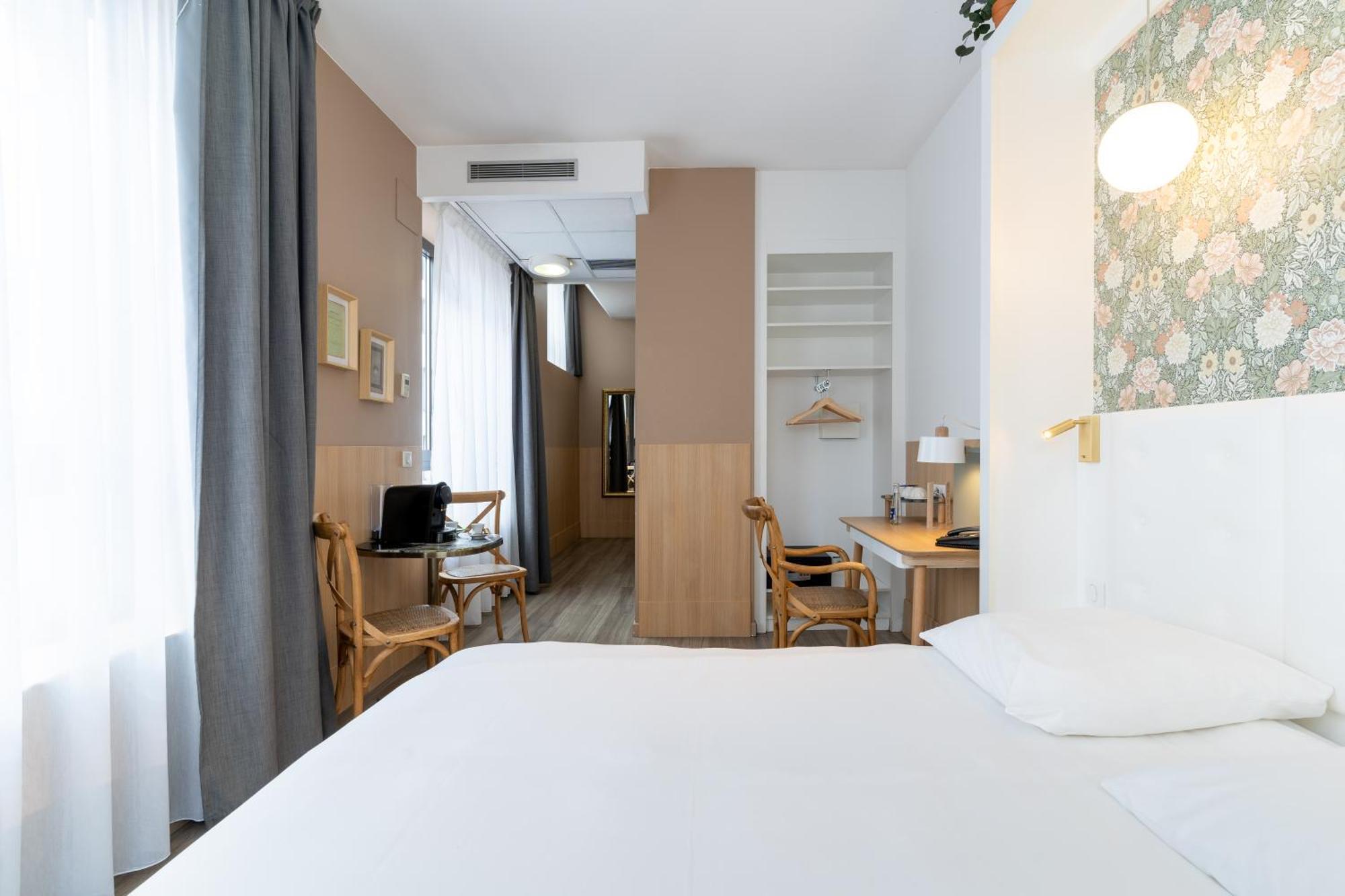 Standard Studio Double Bed