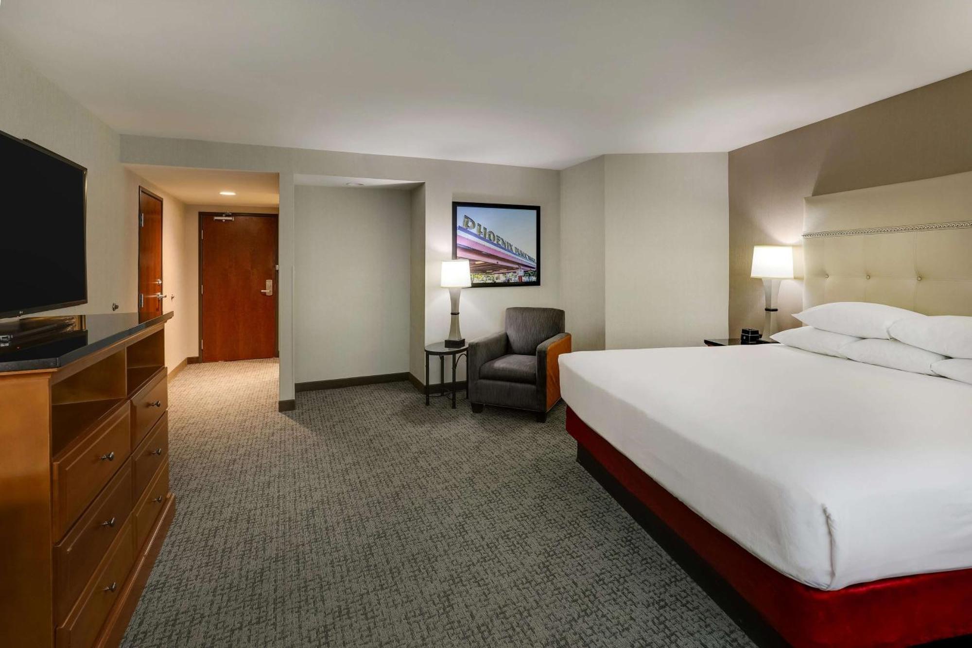 Deluxe King Room