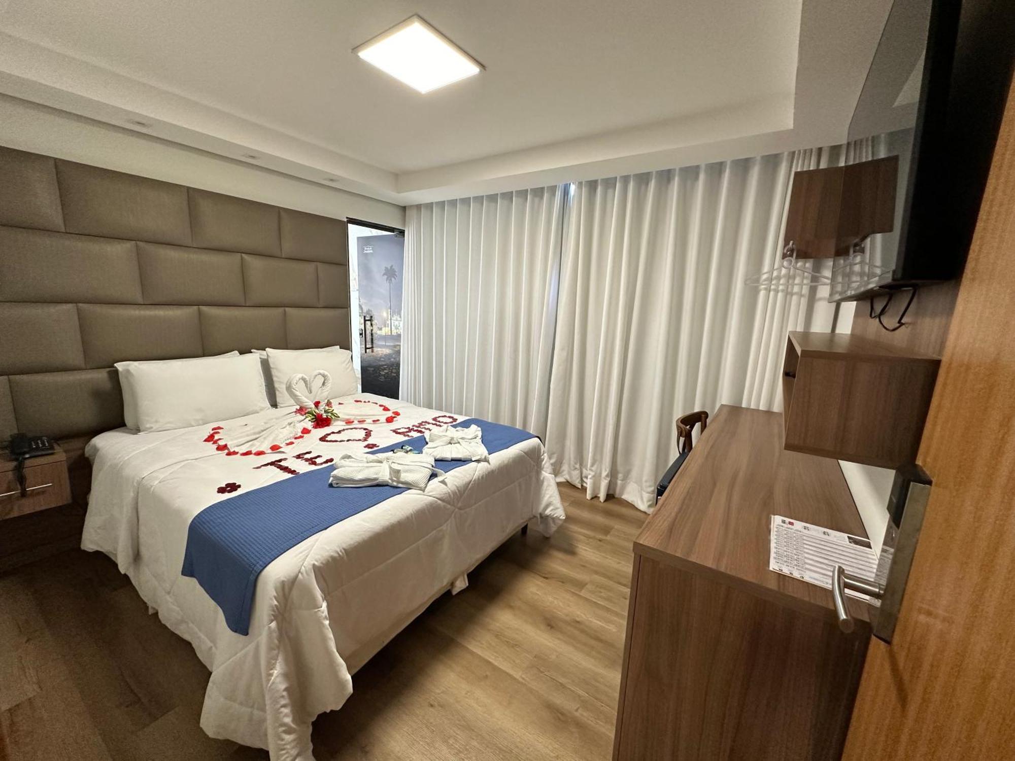 Queen Room Spa Bath