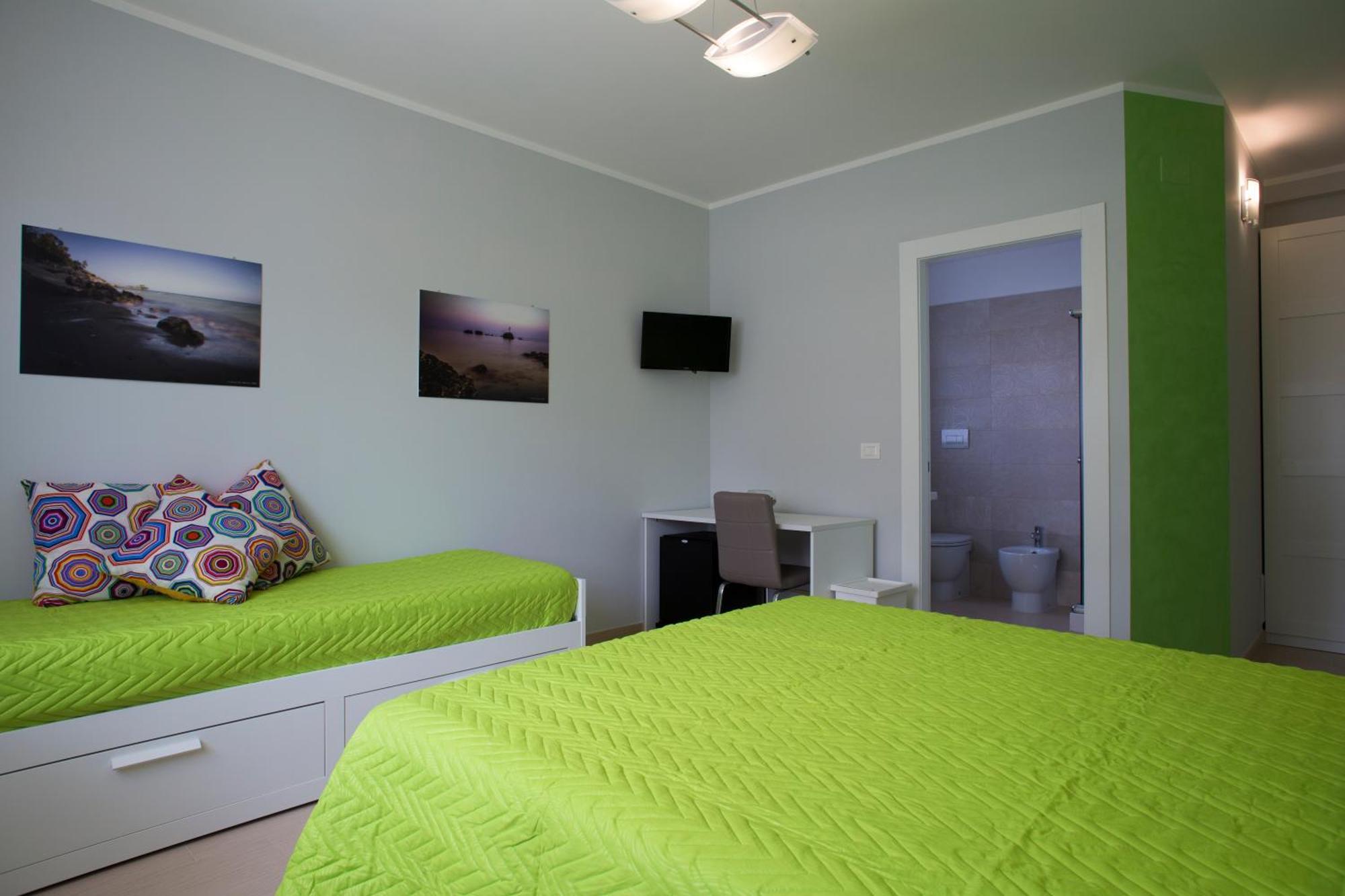 Triple Room