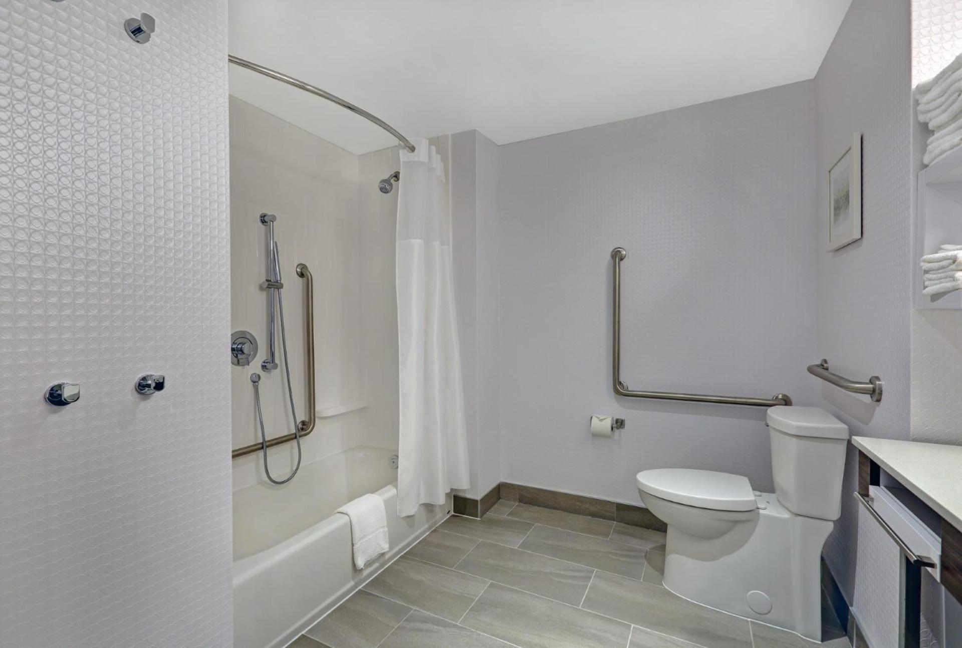 King Room with Accessible Tub - Mobility and Hearing Access/Non-Smoking,1551460504:JPEG