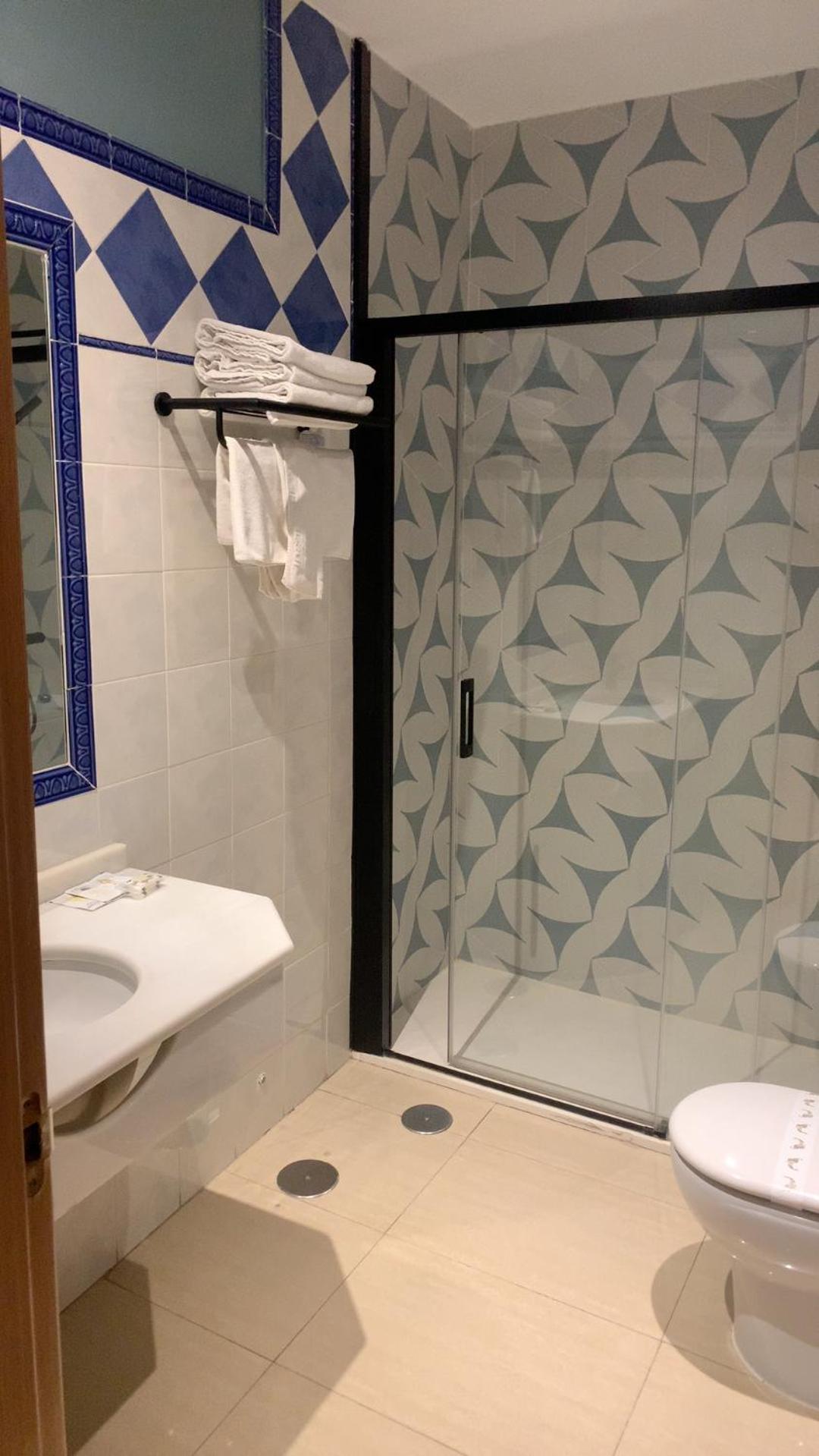 Comfort Triple Room
