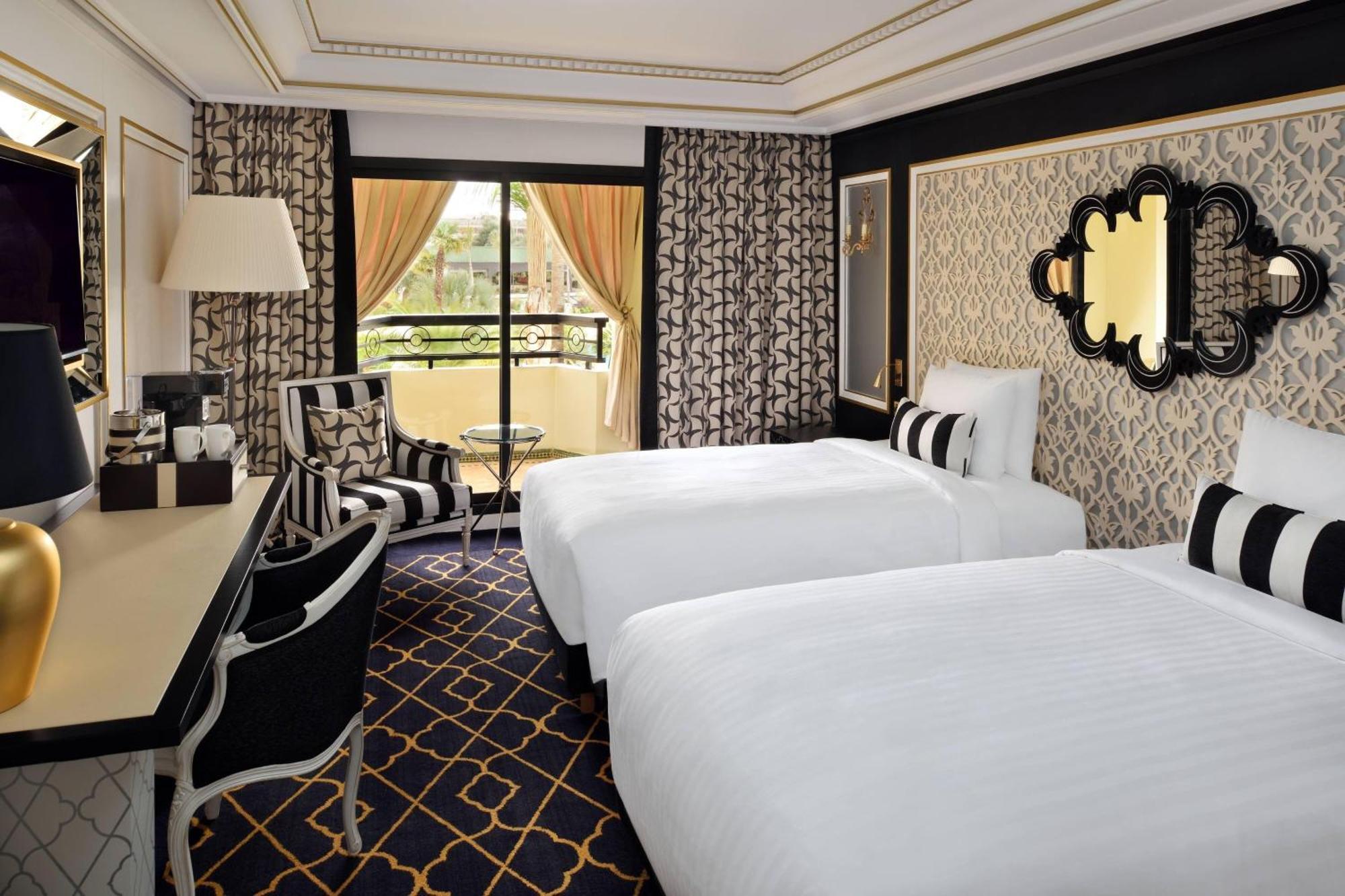 Deluxe Room Guest room 2 Twin or Single Beds Garden view