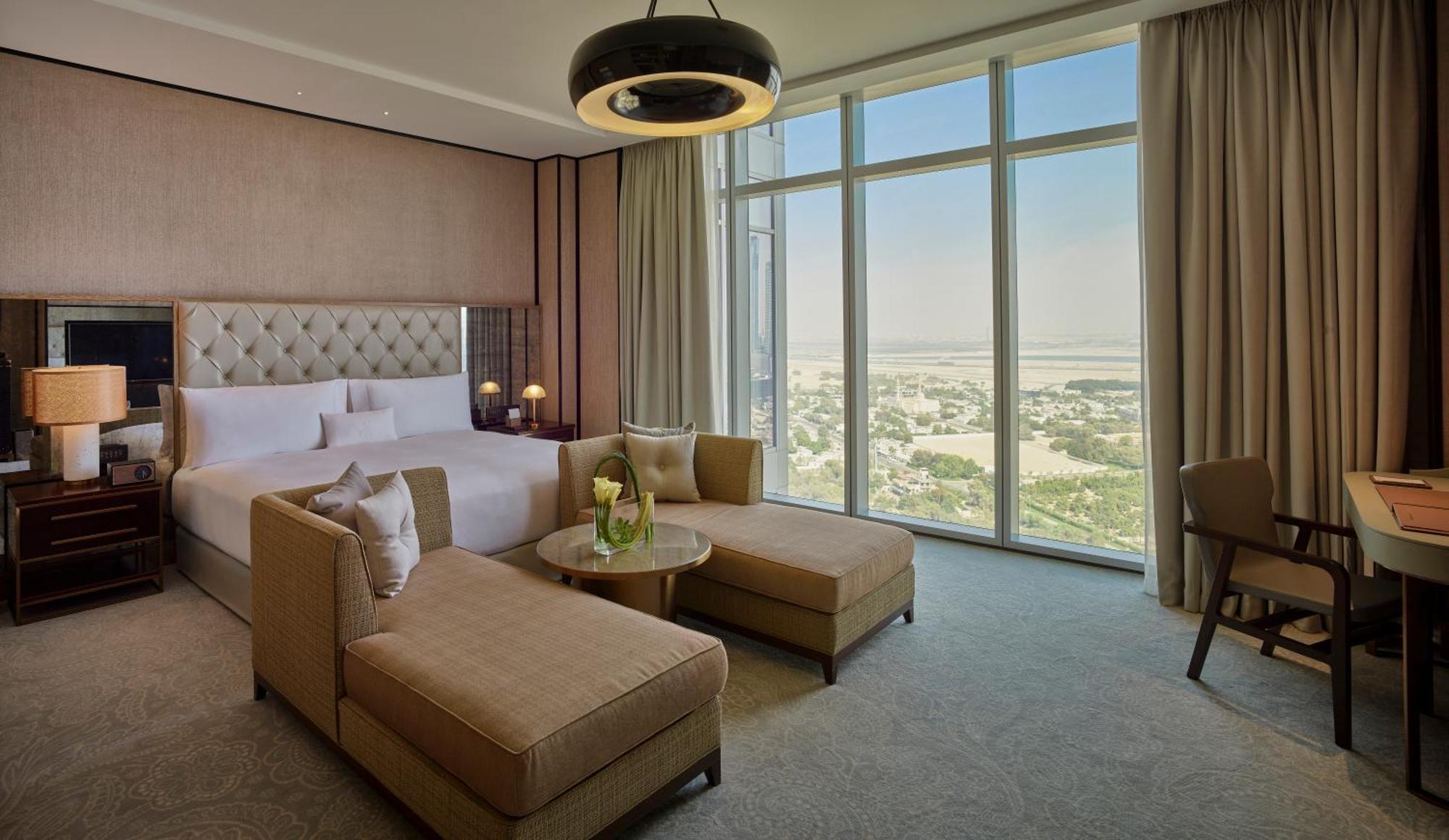 King Grand Deluxe Room City View