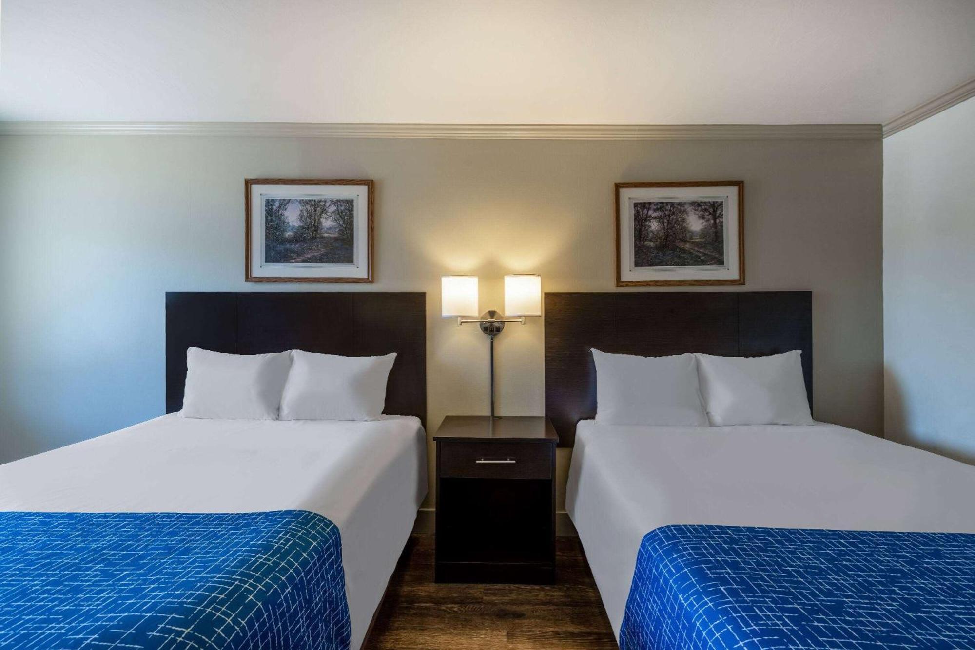Queen Room Two Queen Beds Disability Access or Non-Smoking