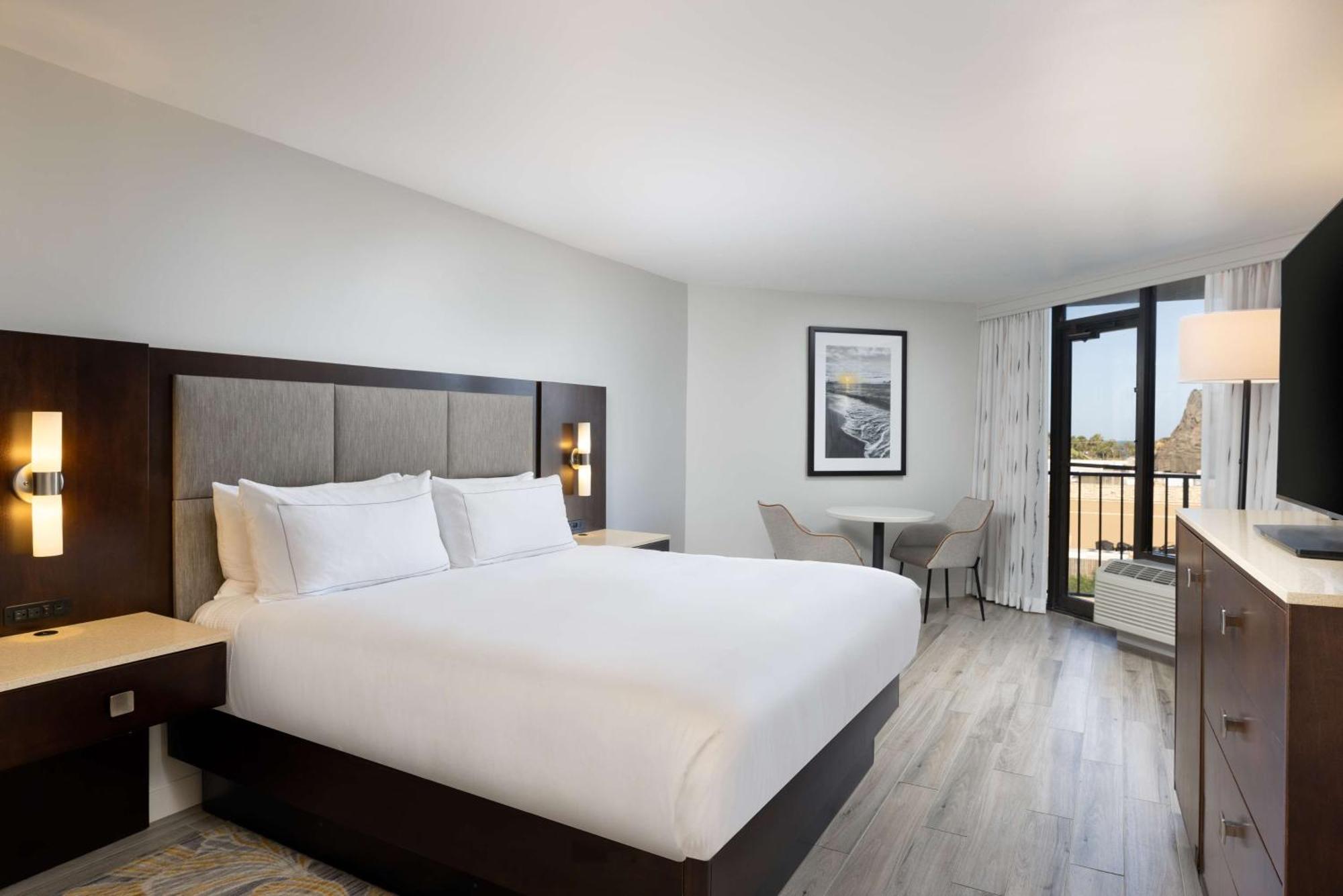 King Room with Balcony,1542426172:JPEG