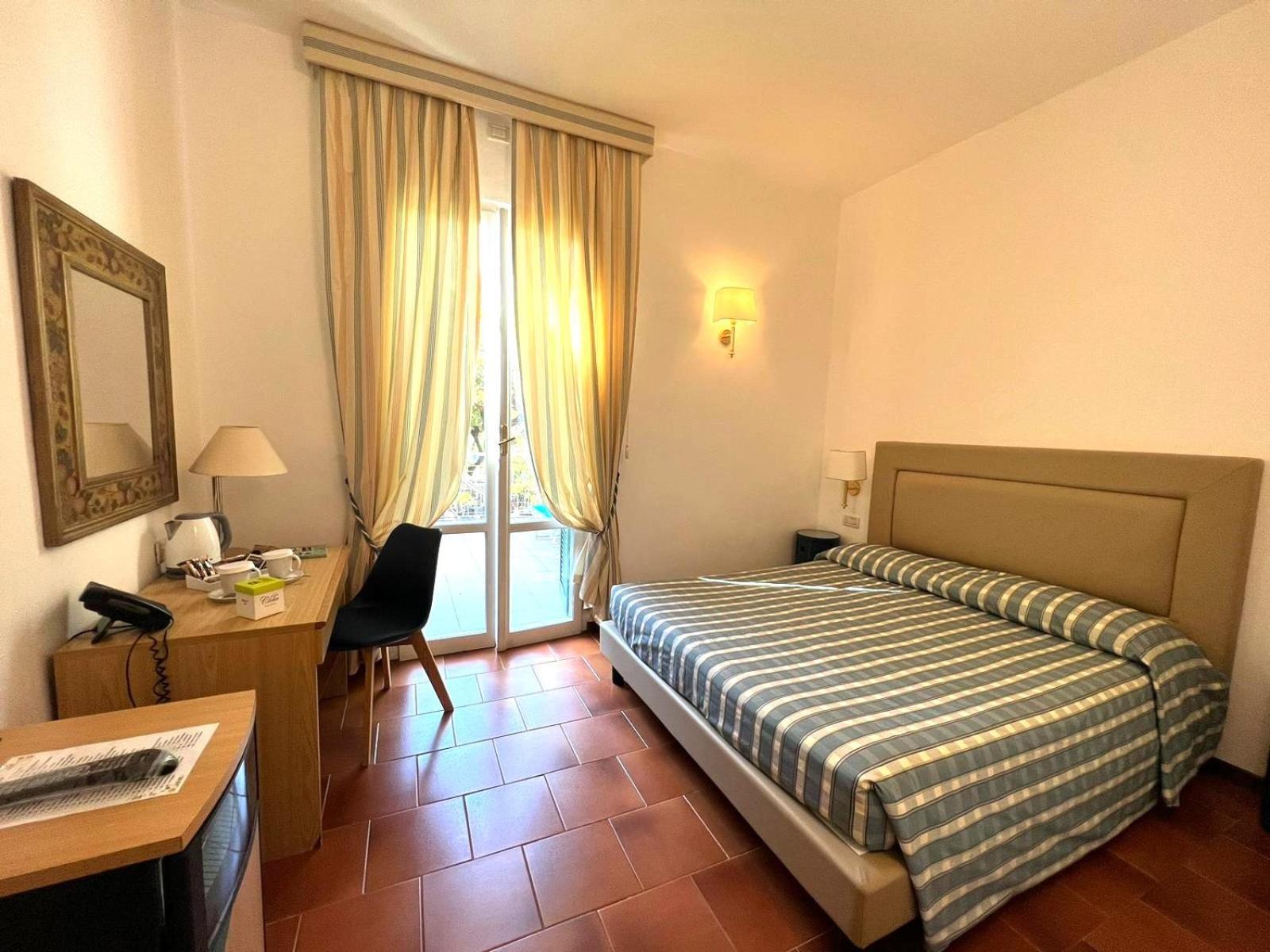 Standard Double or Twin Room Balcony