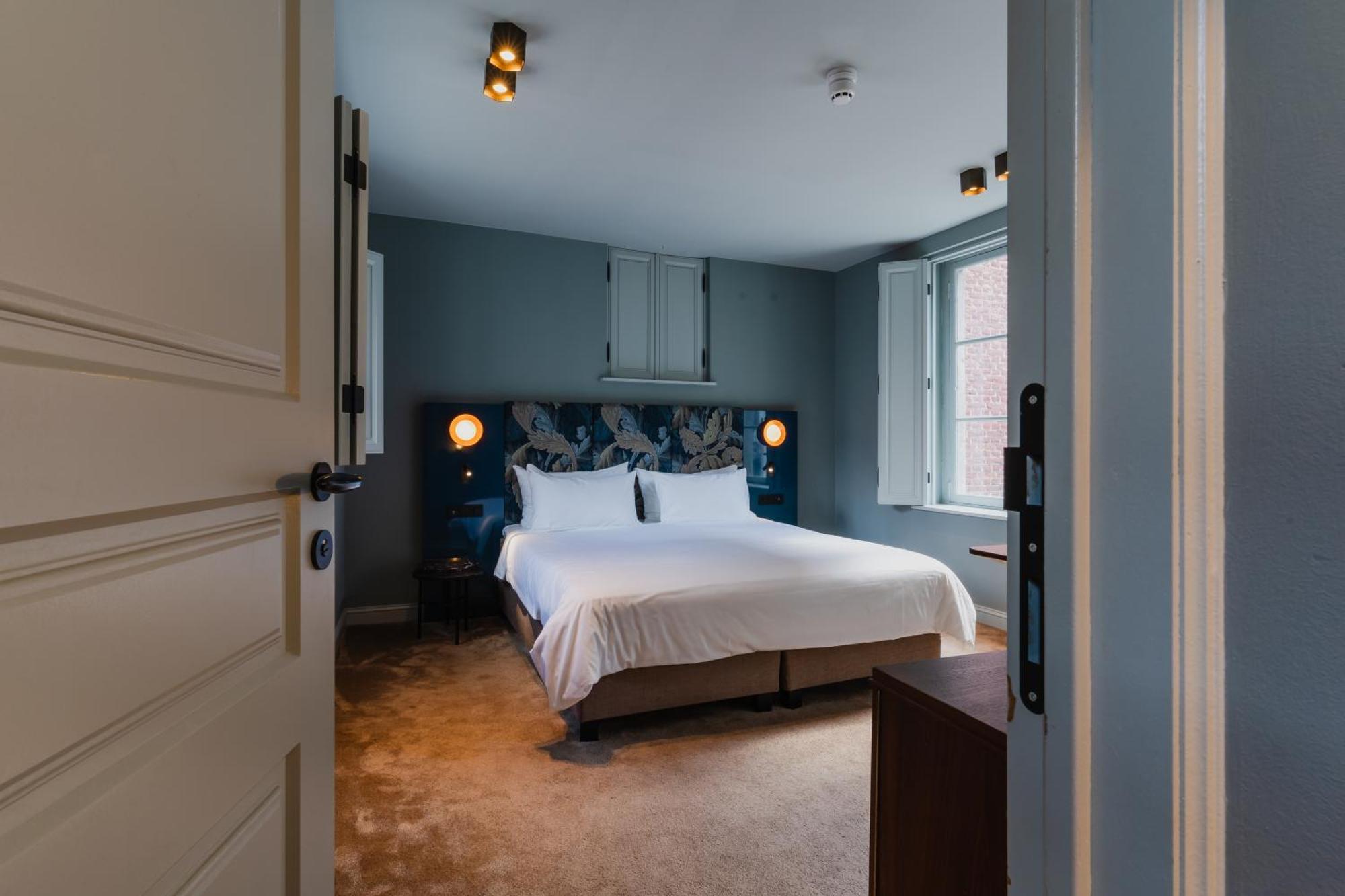 Quadruple Room Bathroom