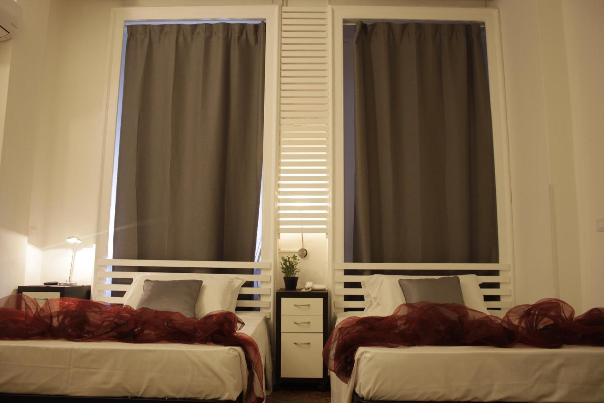 Quarto Twin com Casa de Banho Privativa