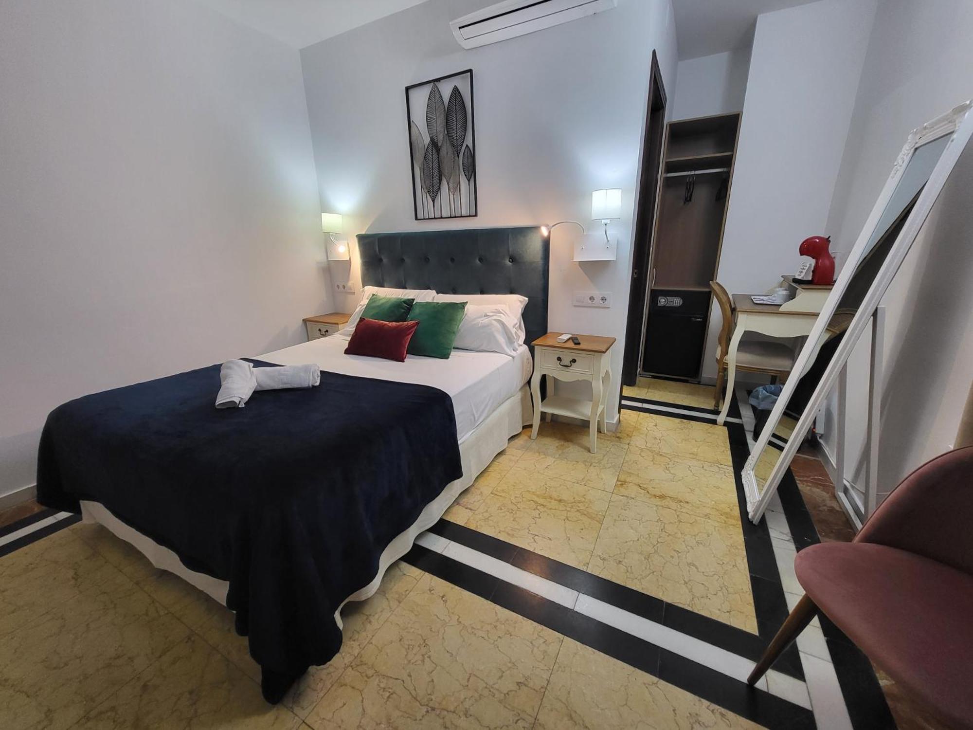 Interior Economy Twin Room