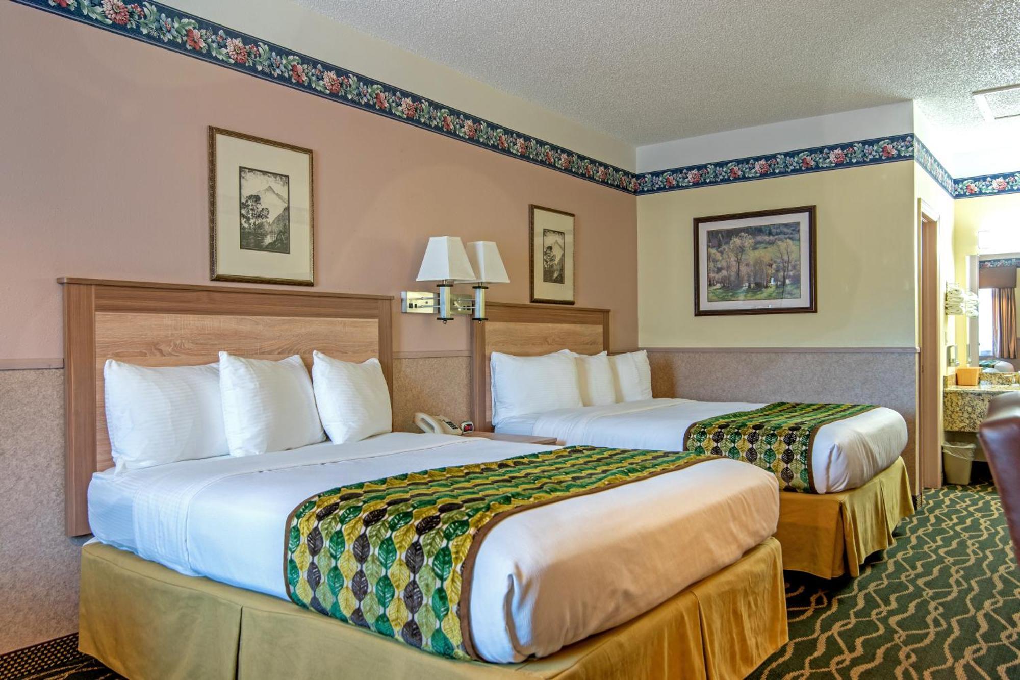 Double Queen Room