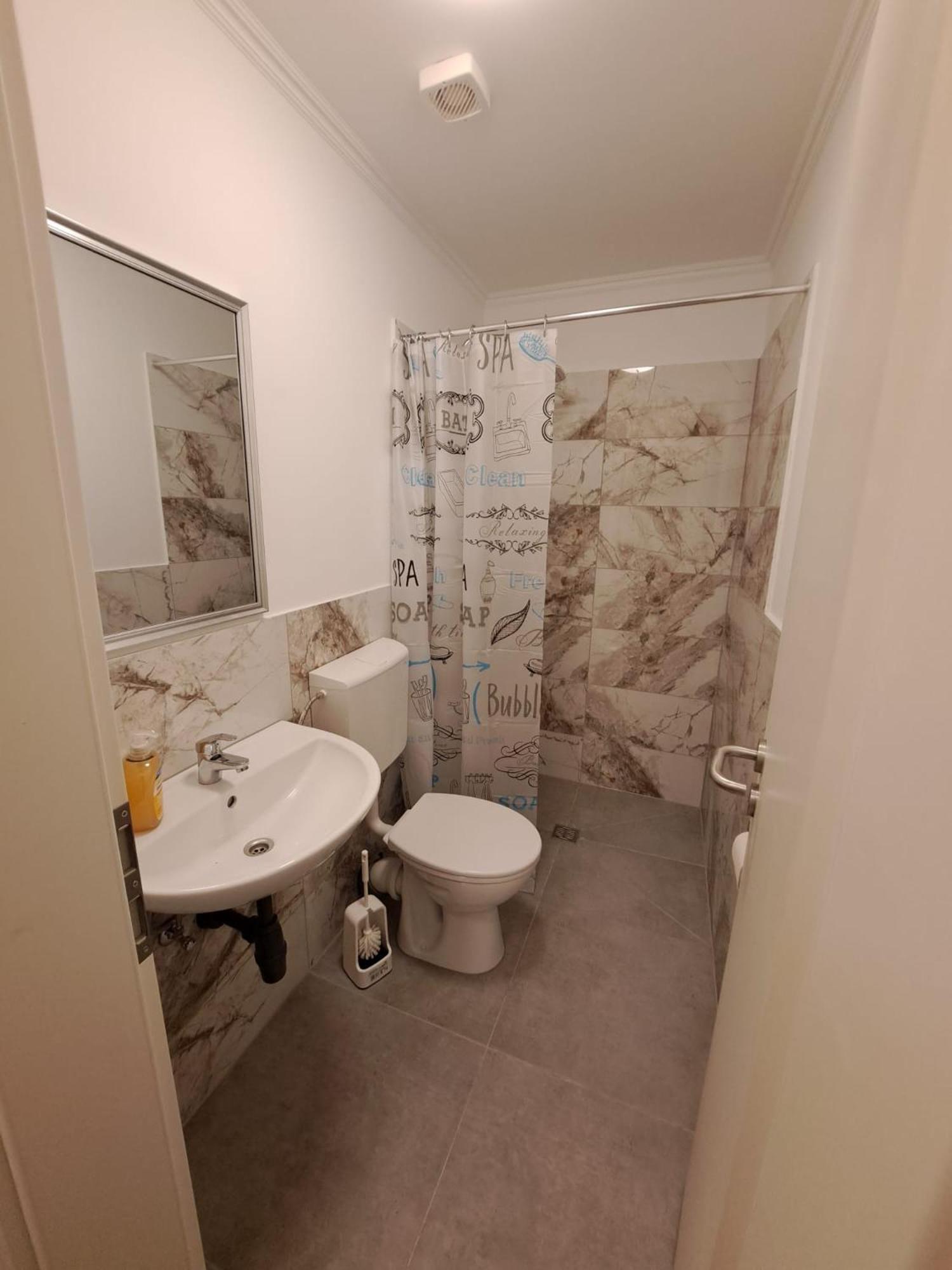 Double or Twin Room Bathroom