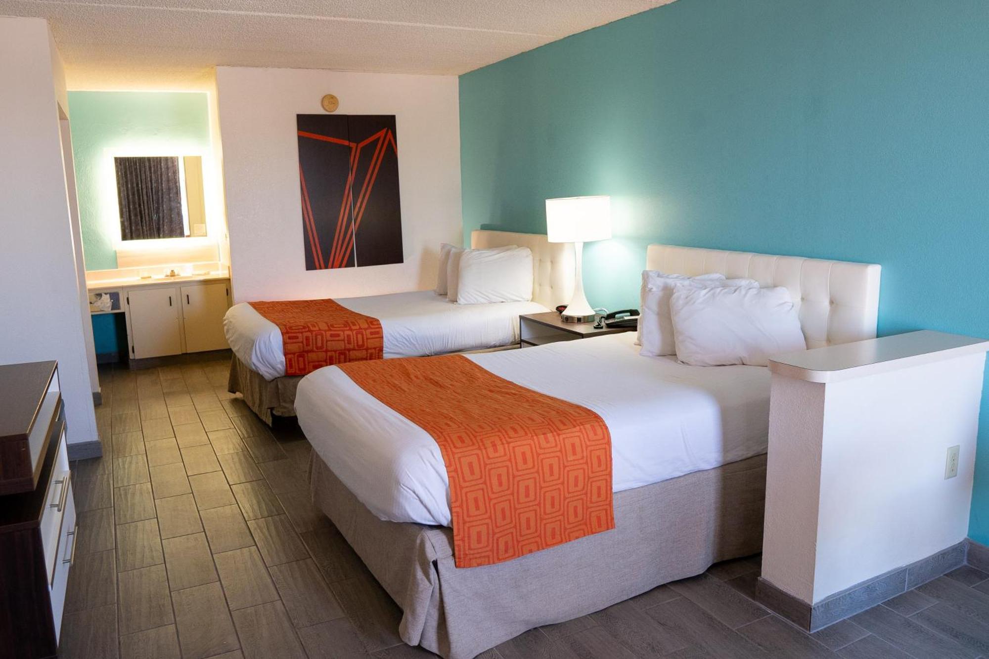 Double Room Two Double Beds Non-Smoking