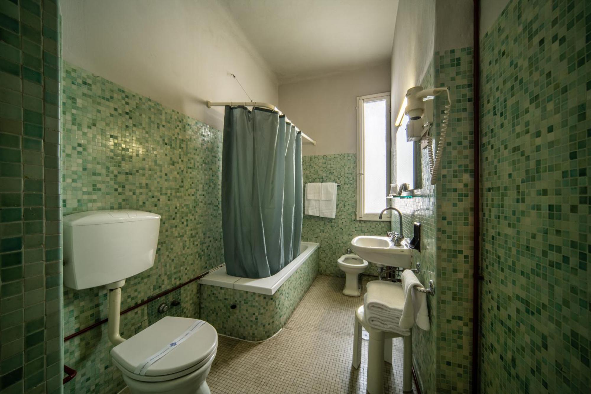 Classic Double or Twin Room River View