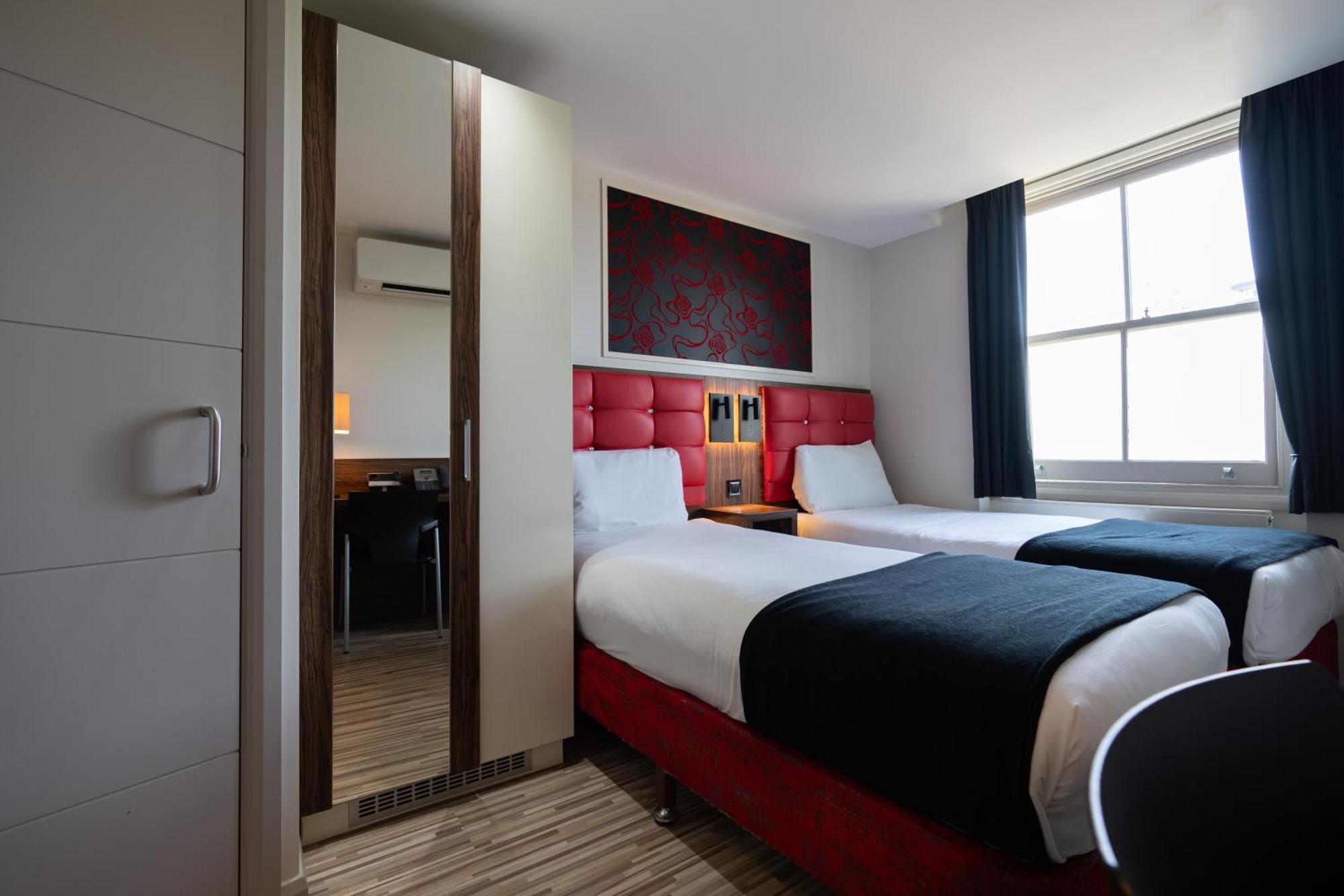 Classic Twin Room