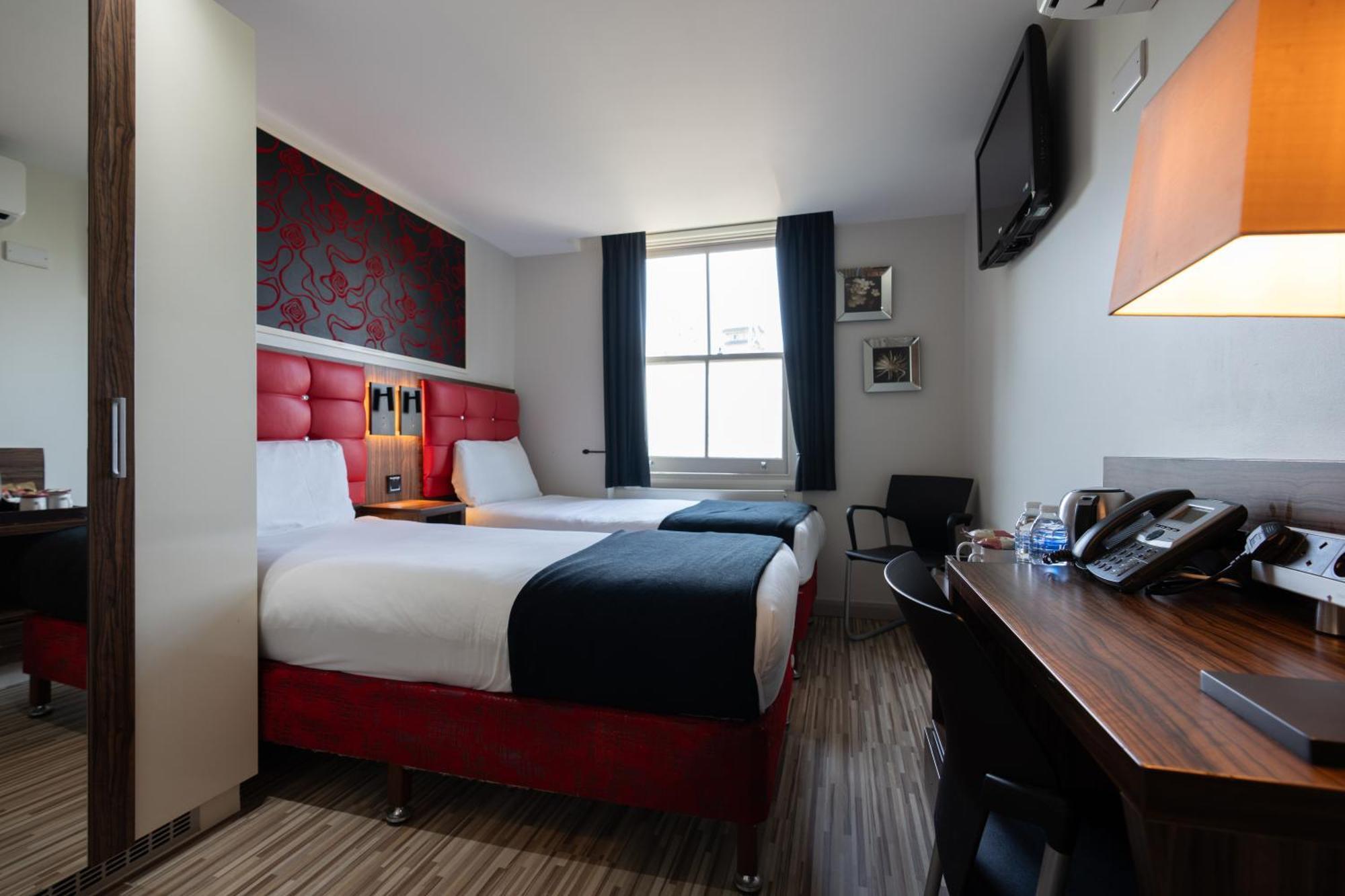 Classic Twin Room
