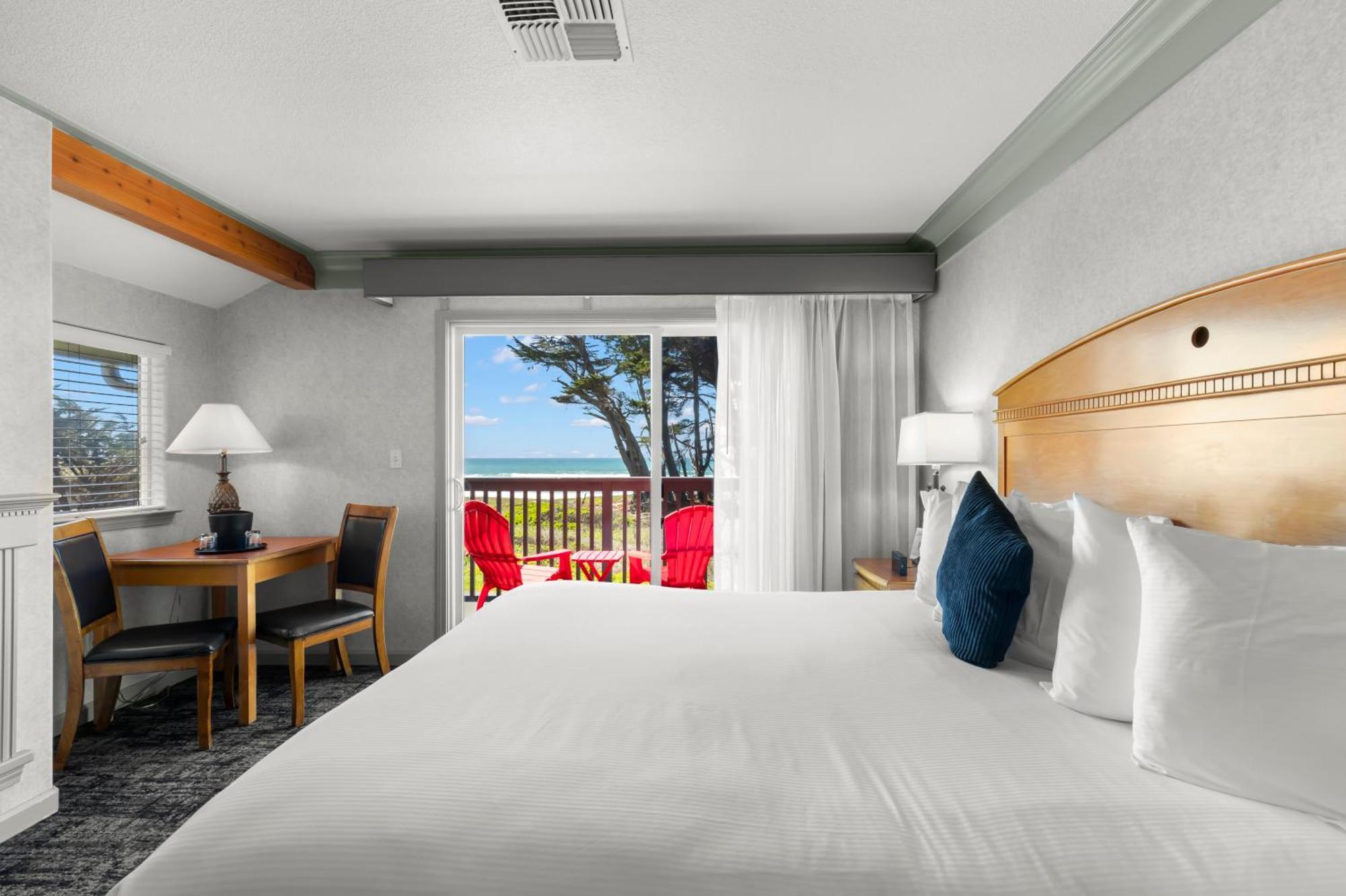 King Whirlpool Tub Room Ocean View No Pets