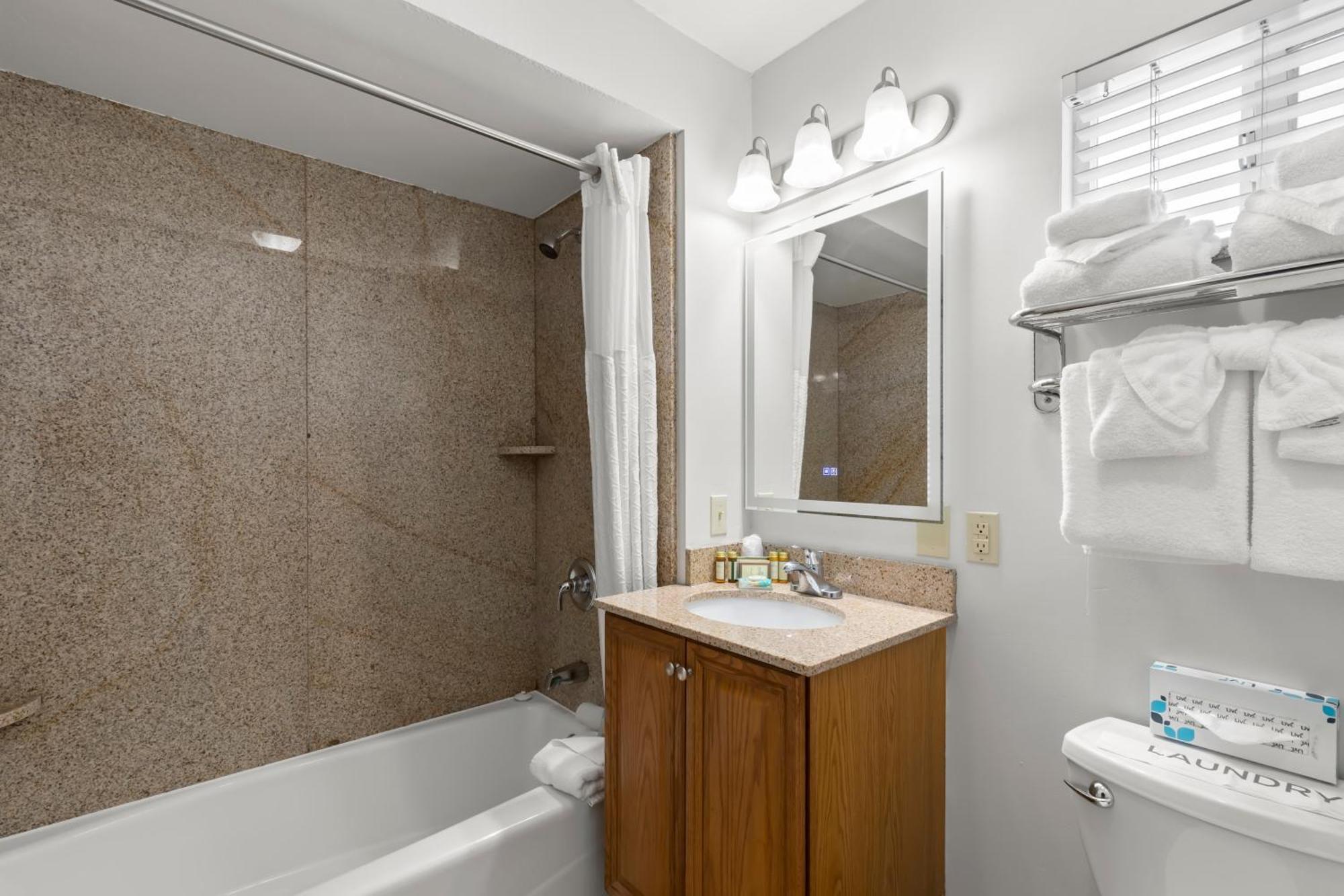Kitchenette Room Ocean View Pet Friendly