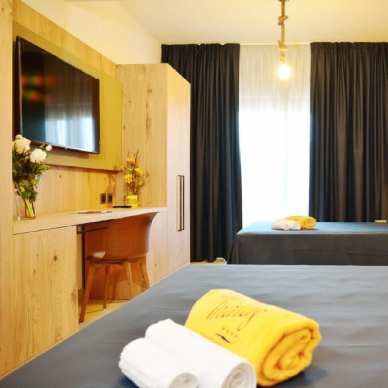 Deluxe Quadruple Room
