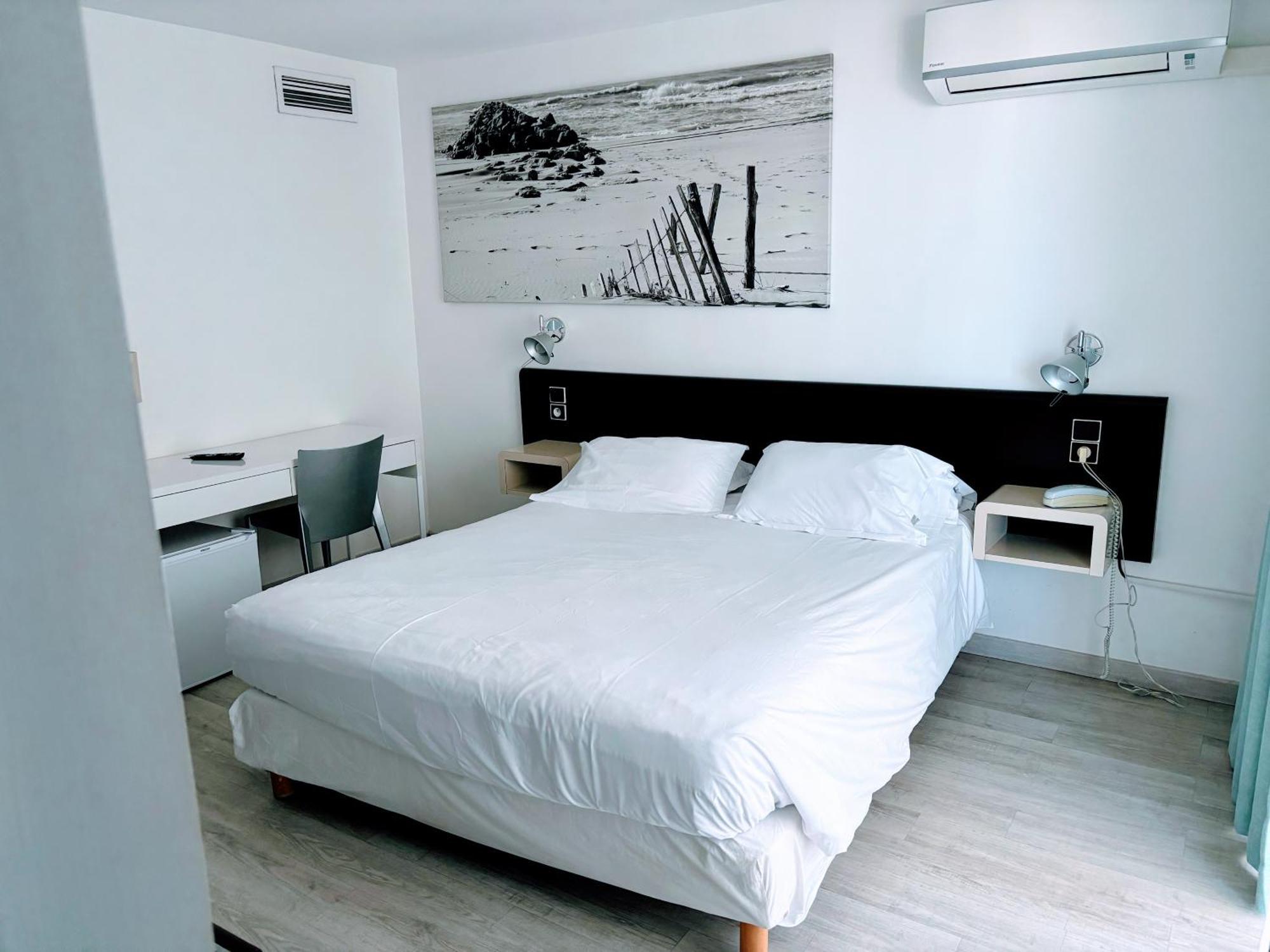 Double Room Partial Sea View