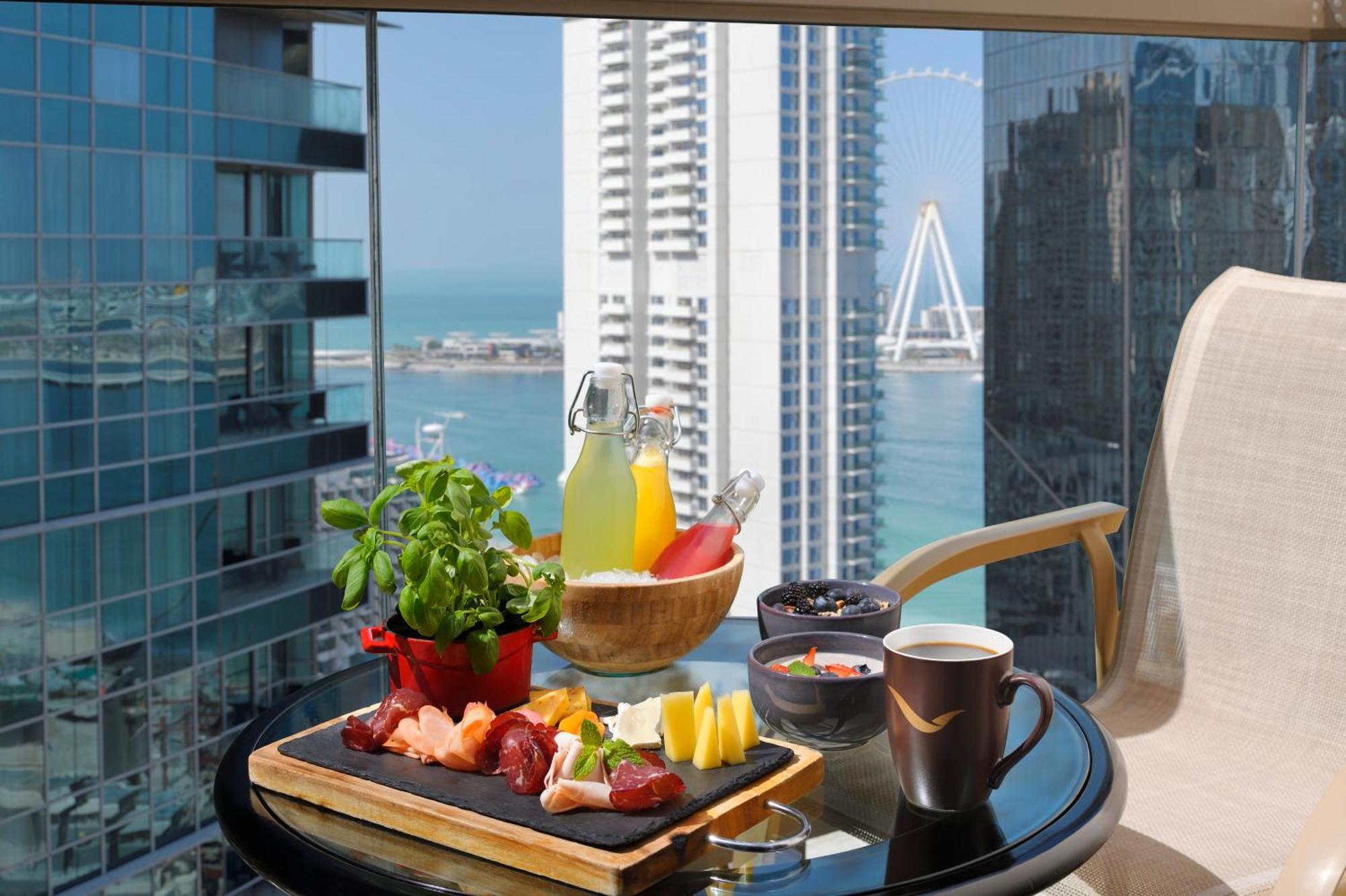 Deluxe Twin Partial Sea View Balcony