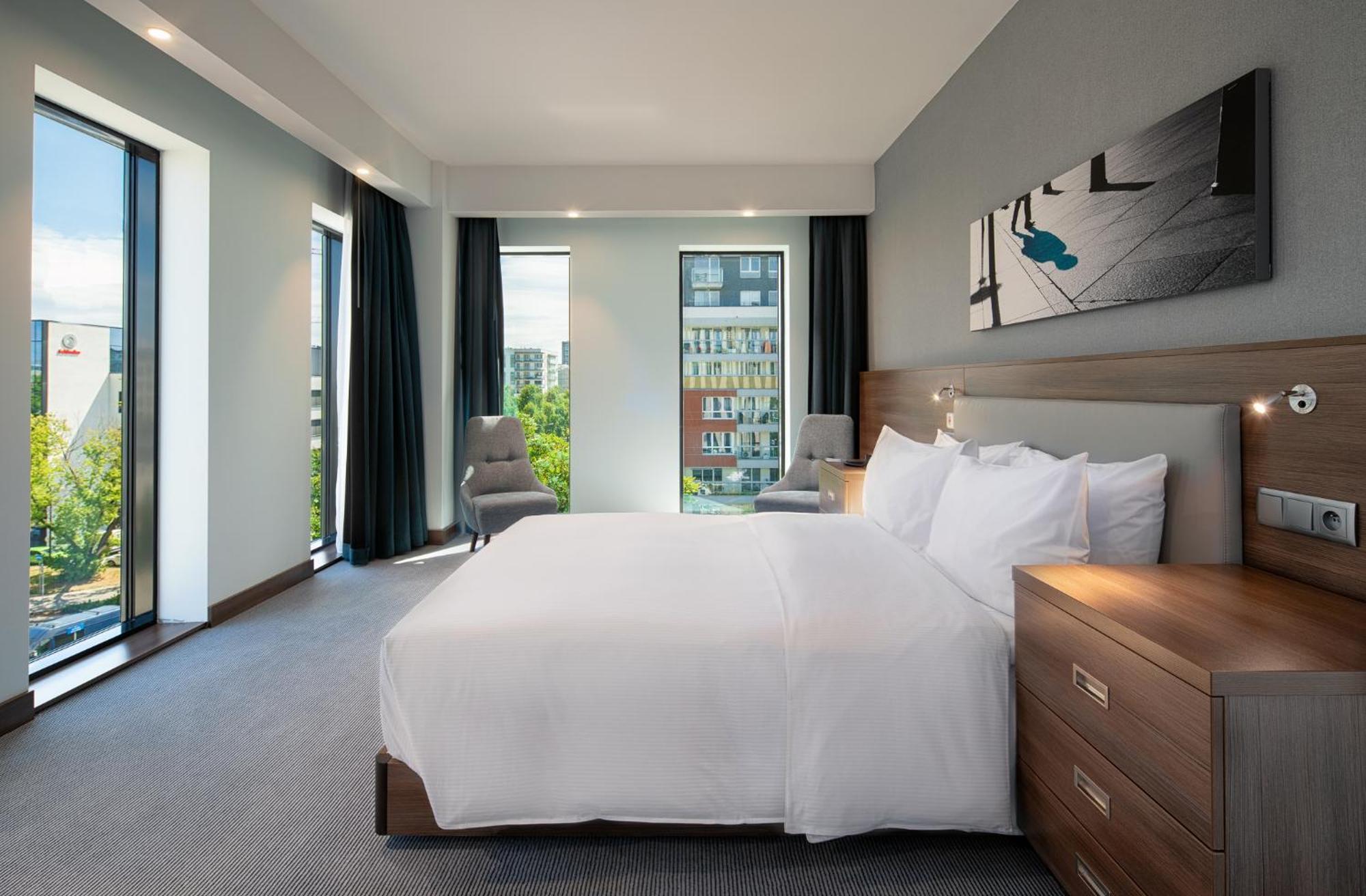 Kamer met Queensize Bed - Geschikt voor Gasten met een Lichamelijke Beperking