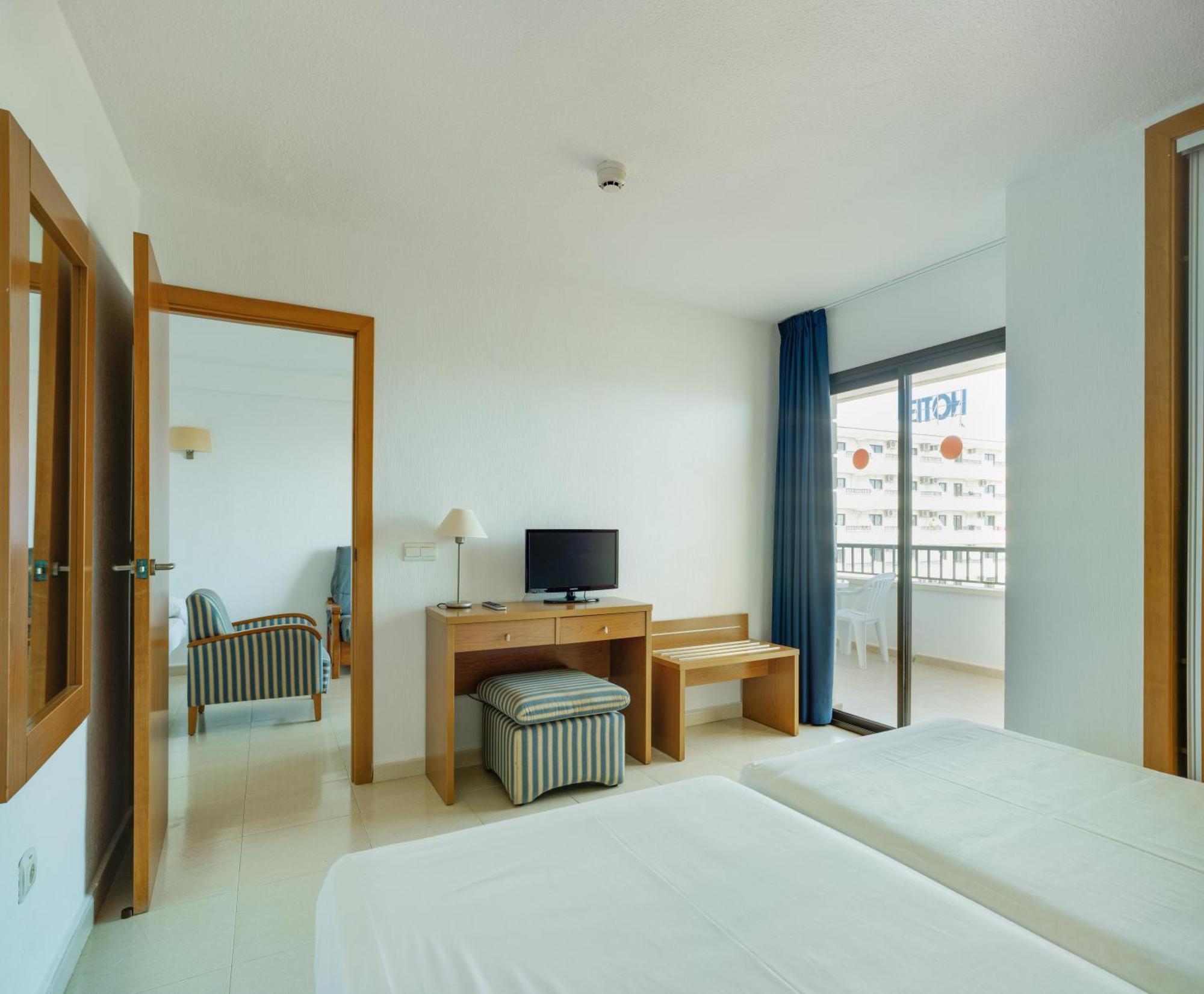 Twin Room with Sea View,1646332842:JPEG