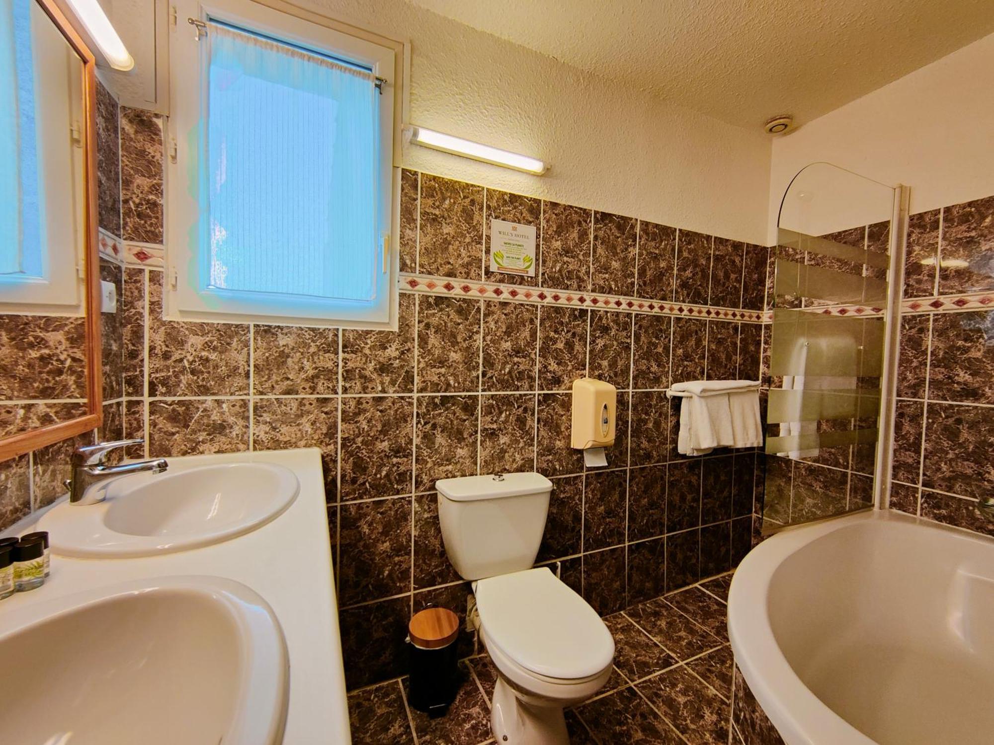 Family Room Bath