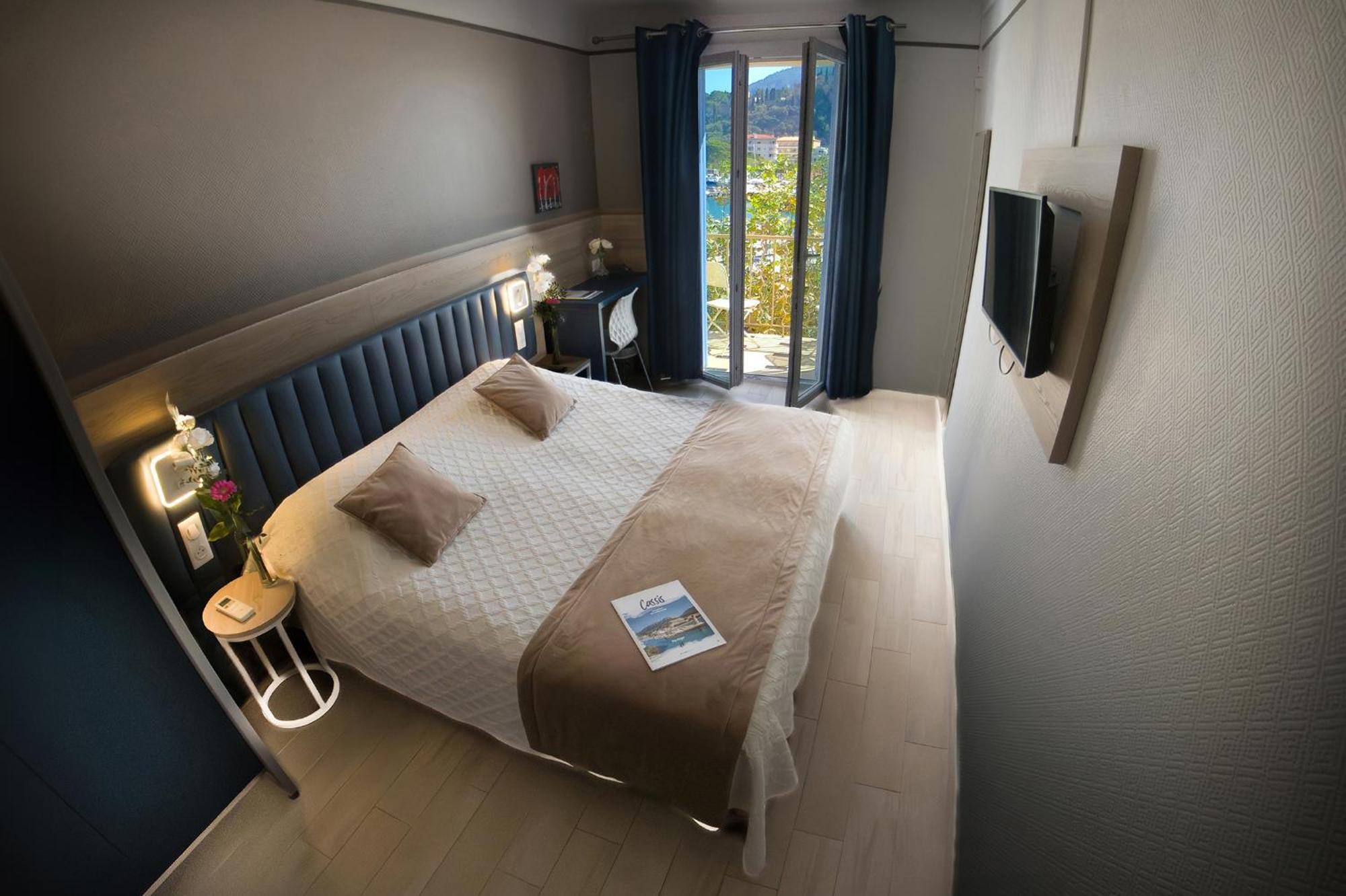 Superior Double or Twin Room Sea View