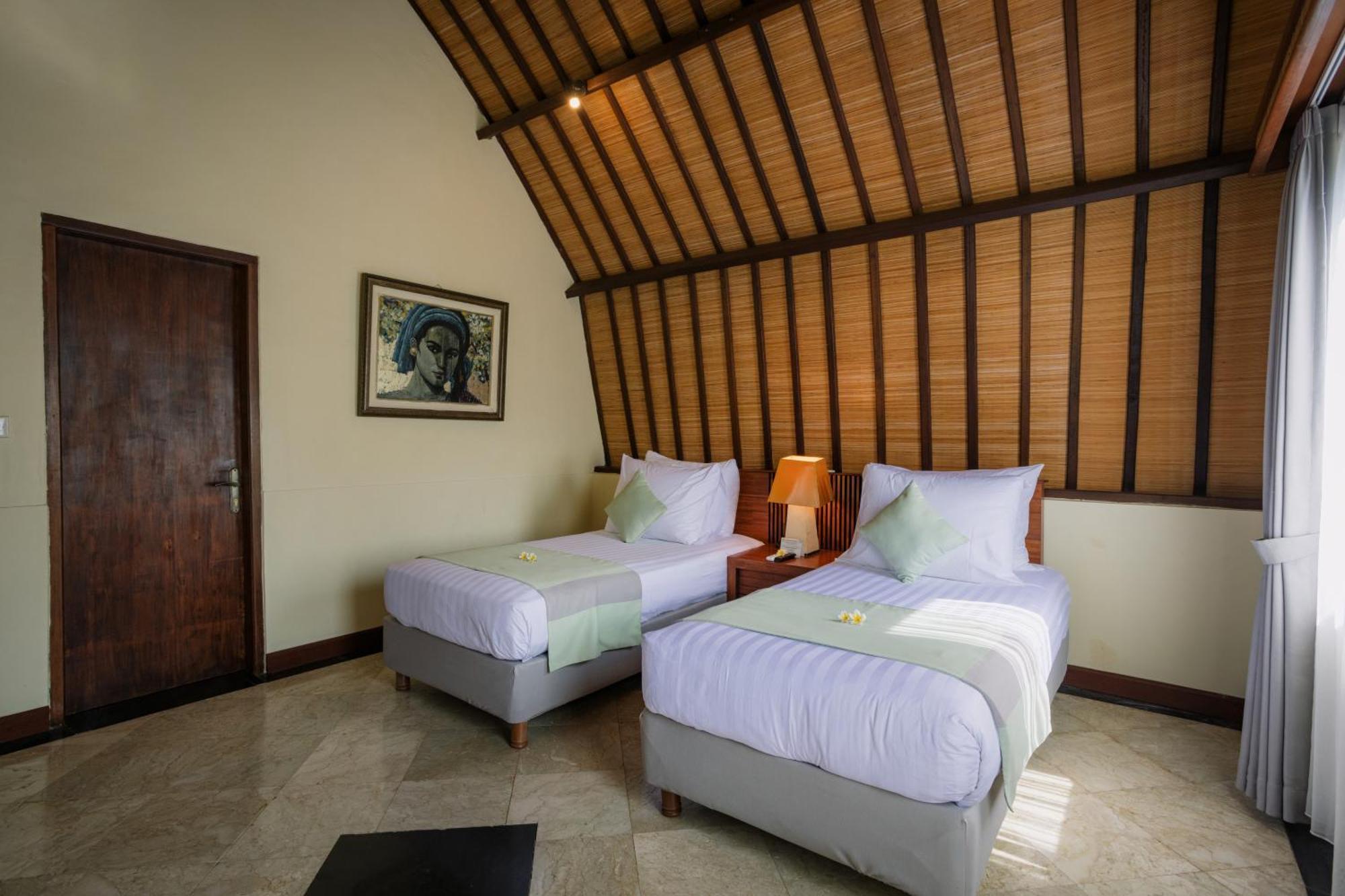 Superior Lumbung Terrace Twin Bed
