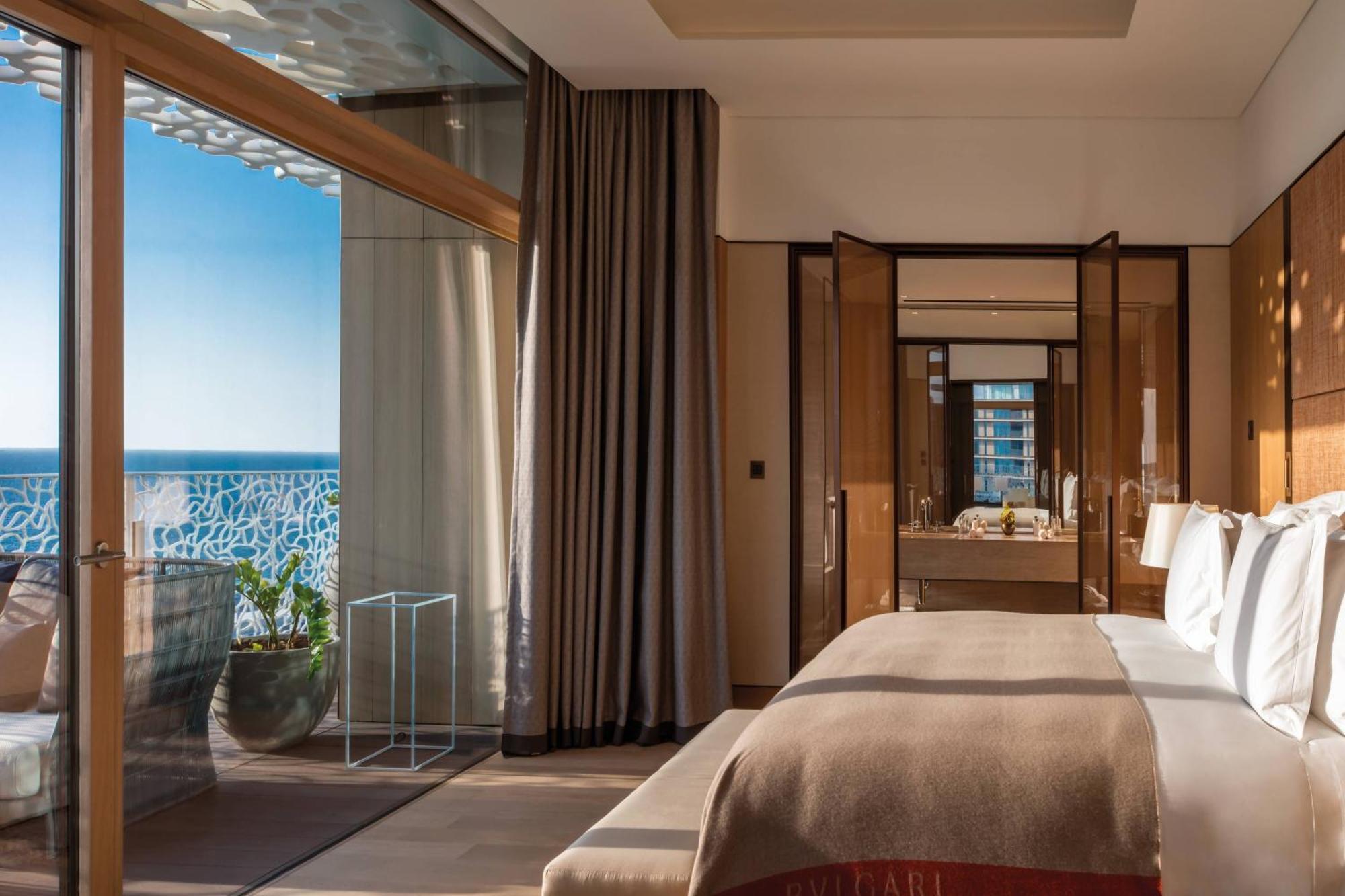 Suite Bvlgari com 1 Quarto e Varanda