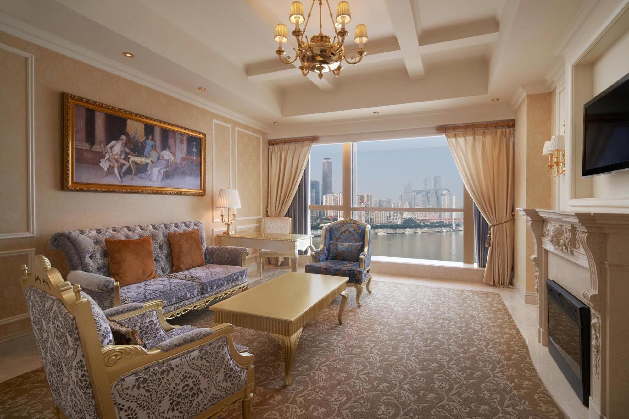 Executive Suite
