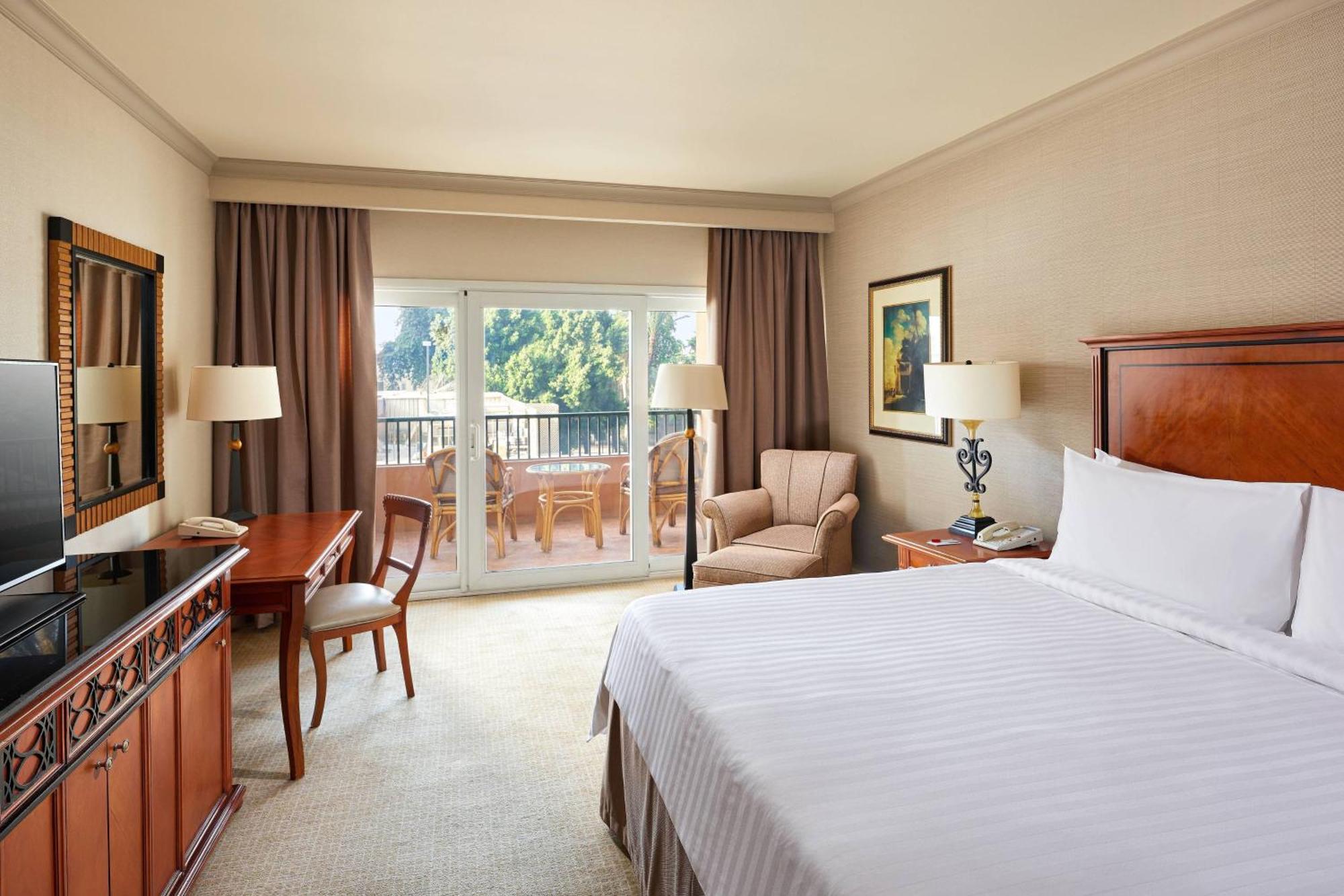 Standard Limited View Guest room 1 King 1st or 2nd Floor Balcony
