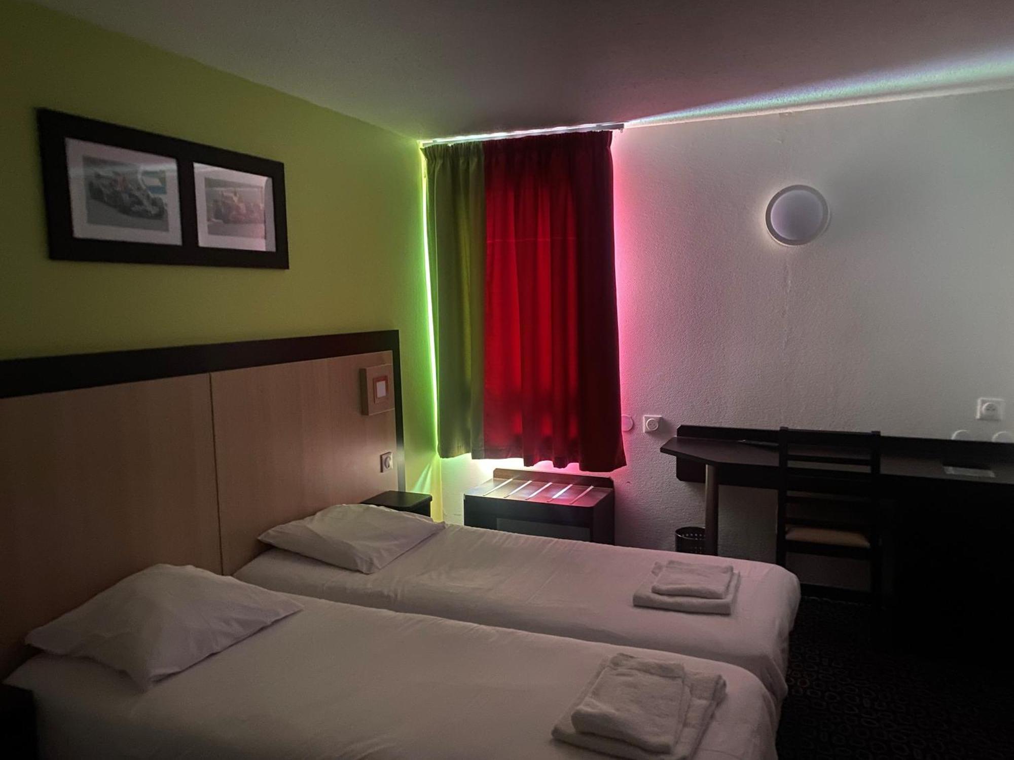 Standard Room 1 Double Bed 2 Single Beds