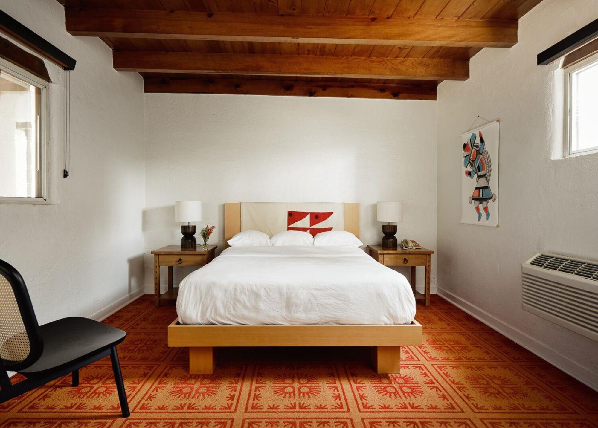 Standard Queen Room