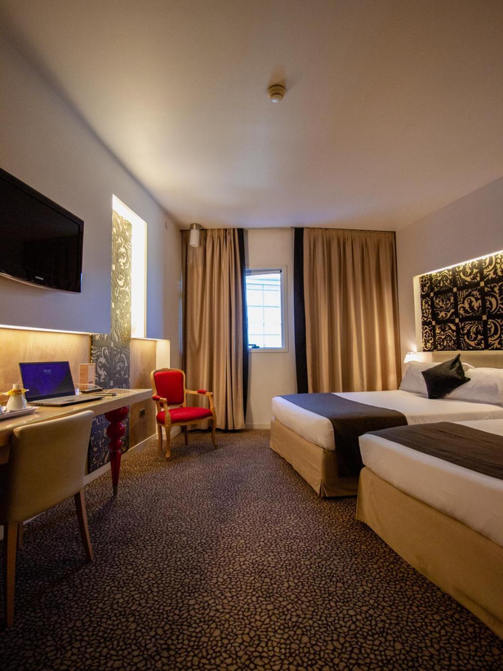 Superior Quadruple Room
