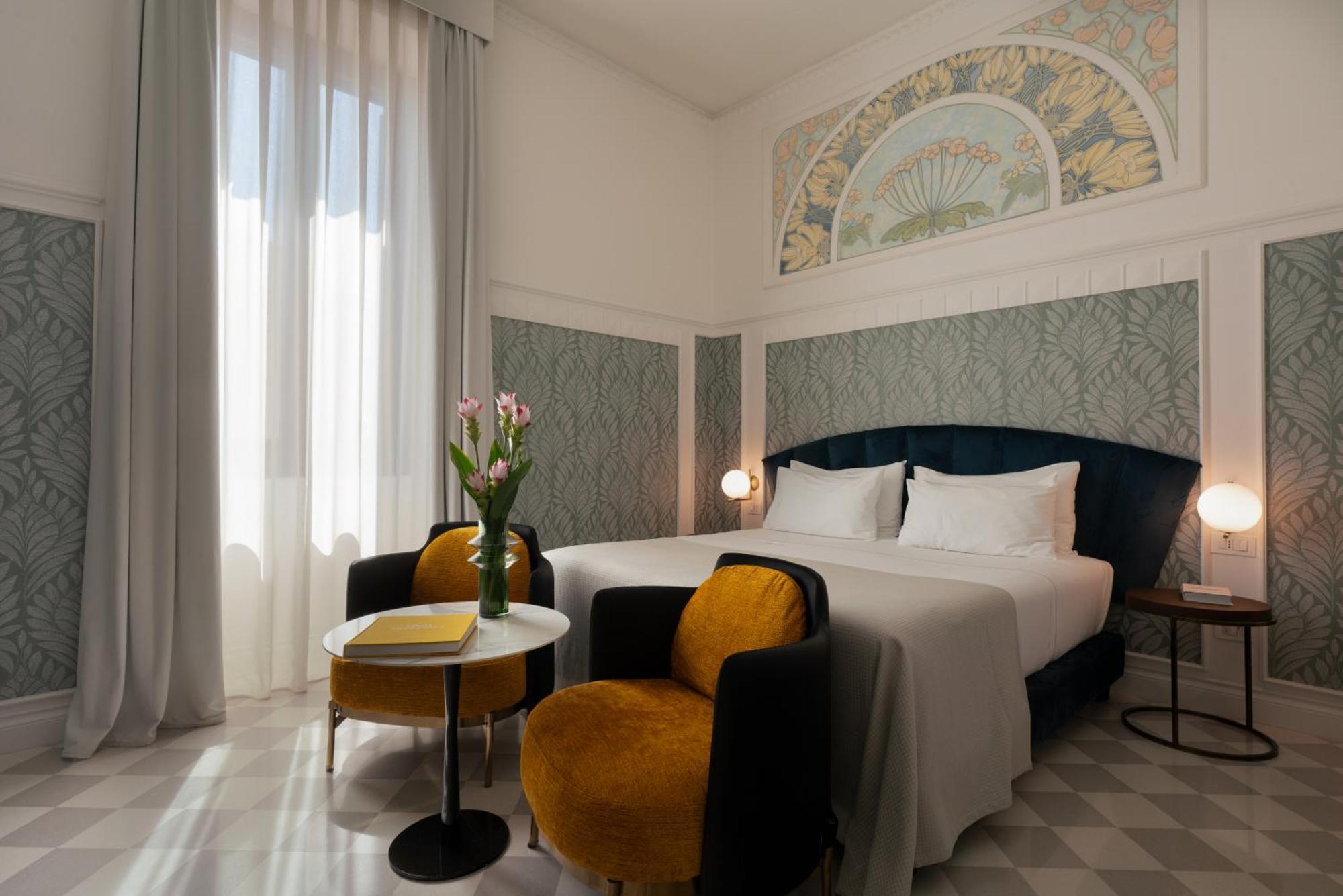 Deluxe Double Room City View