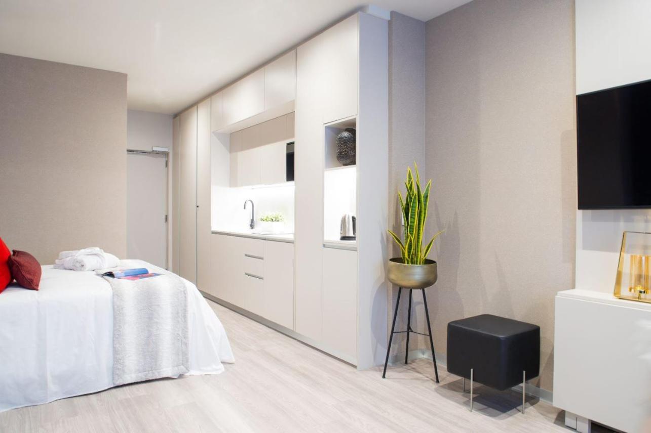 Studio Apartment