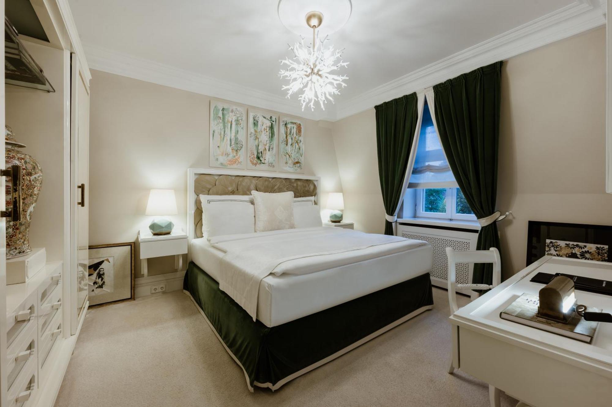 Premium Room