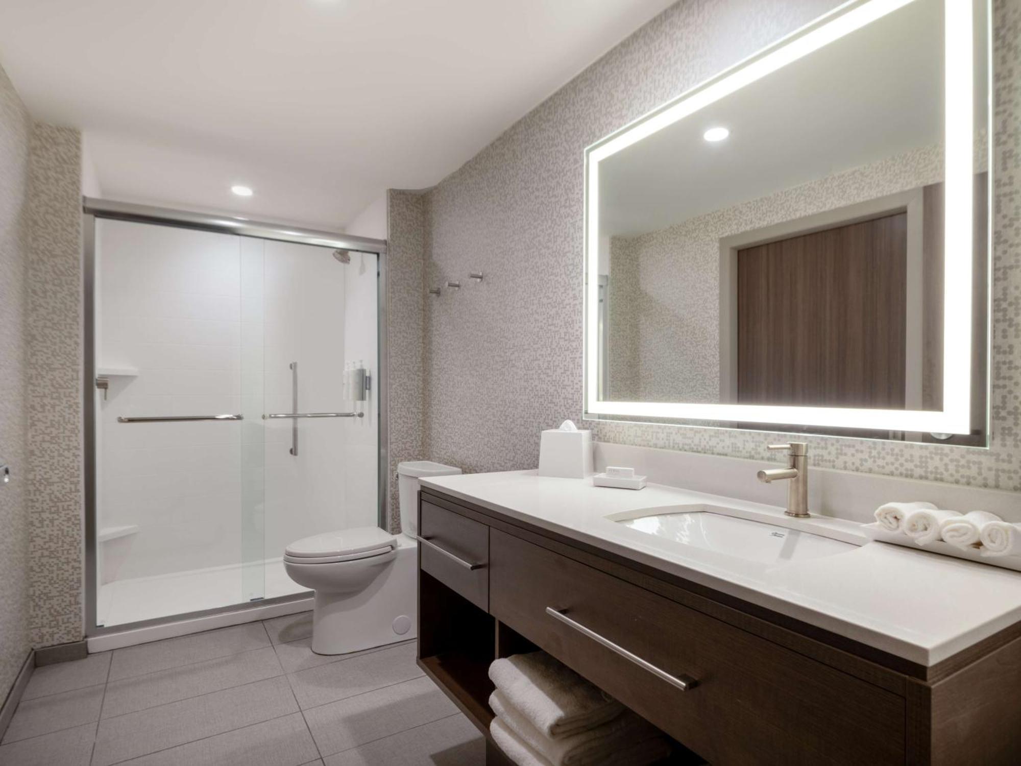 Studio Suite with Two Queen Beds - Hearing Access