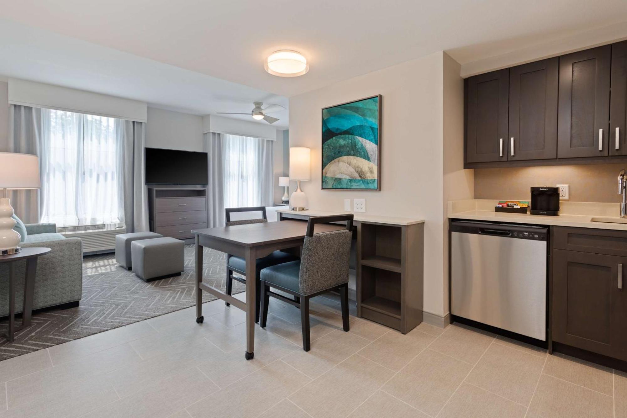 King Studio Suite