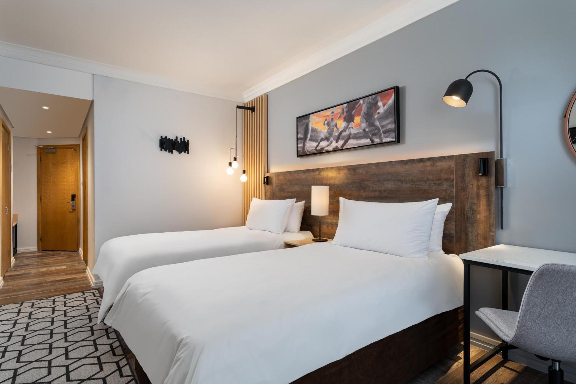 Quarto com 2 Camas de Solteiro